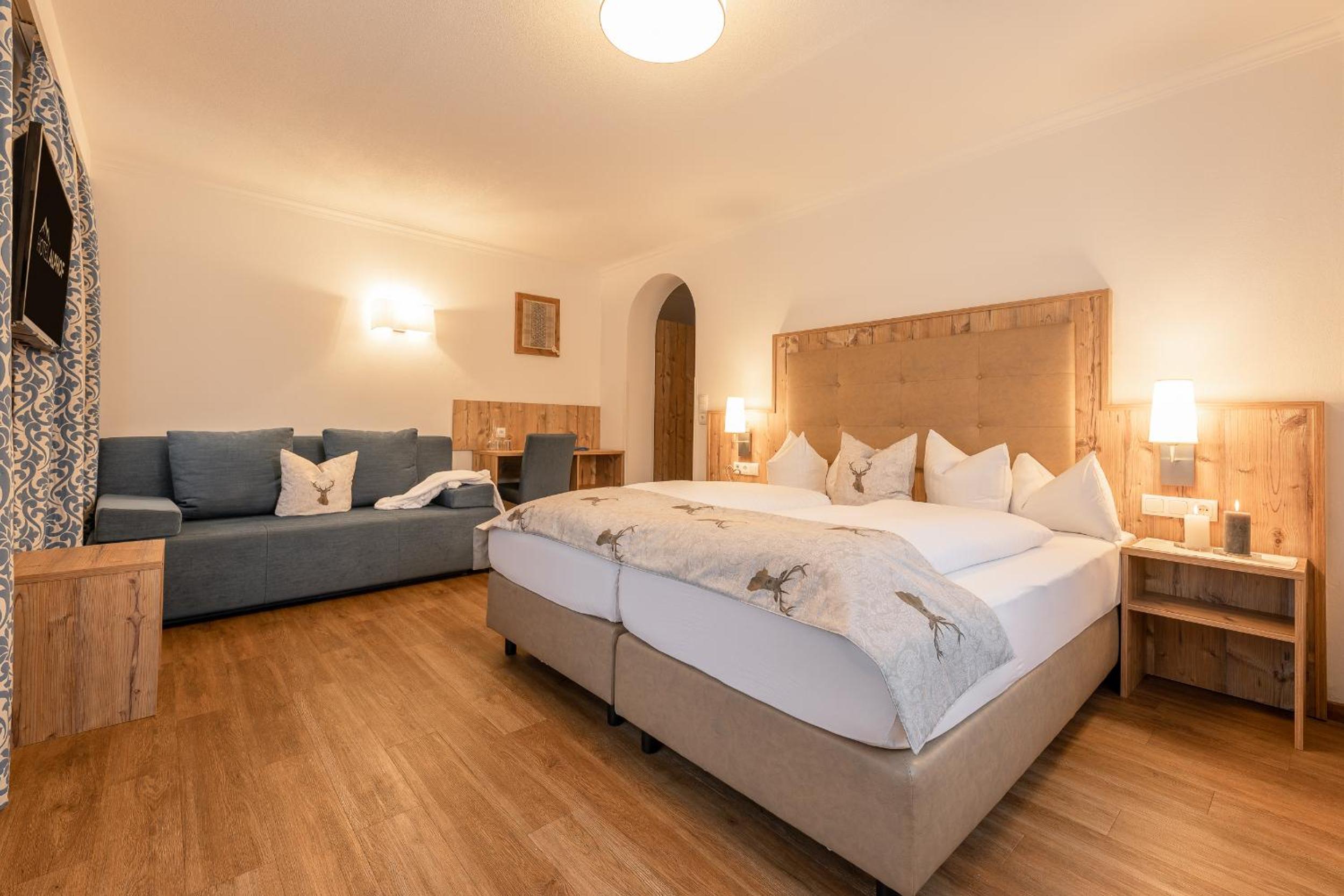 Quadruple Room - Photo 2