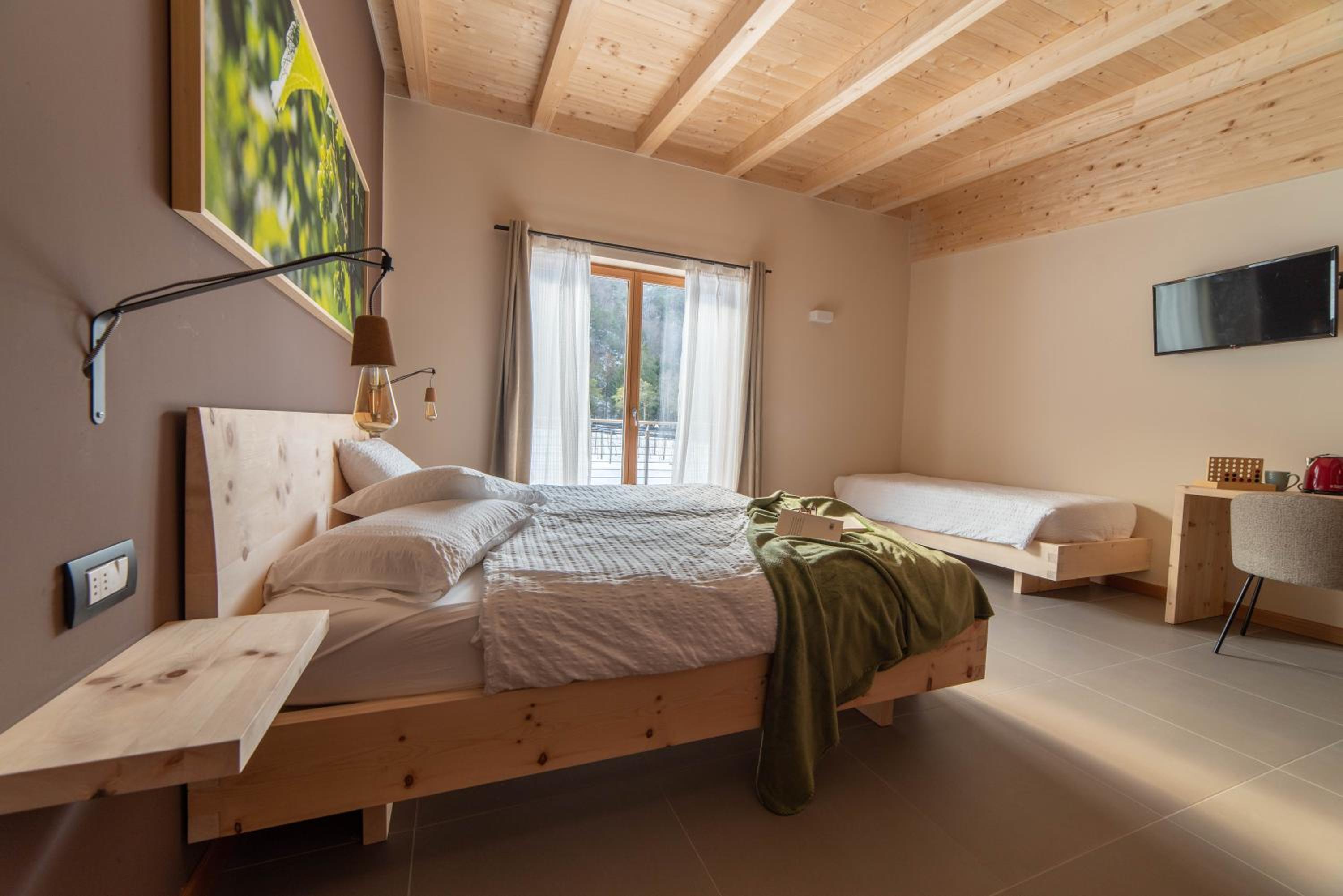 Triple Room with Terrace