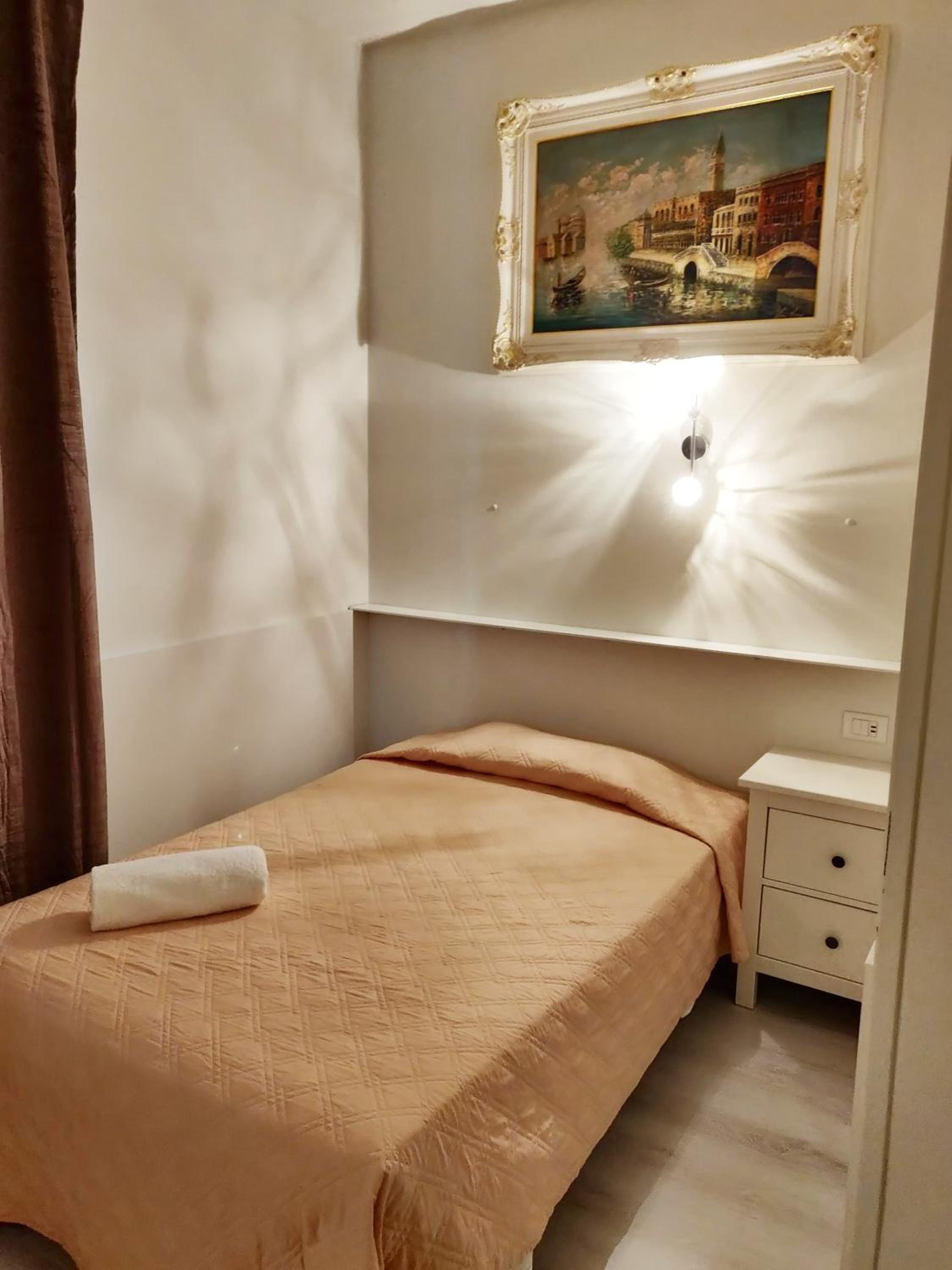 Economy Single Room photo 1