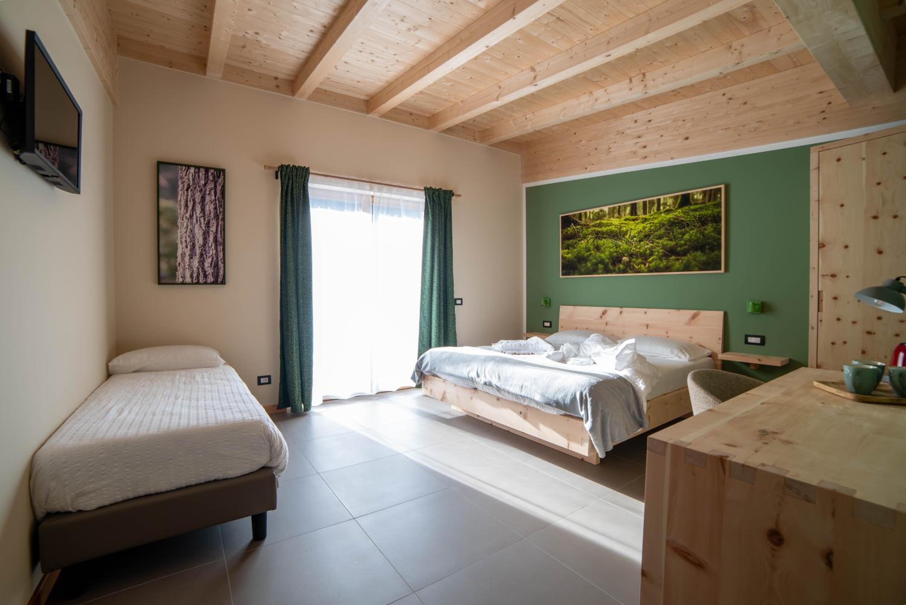 Triple Room with Terrace
