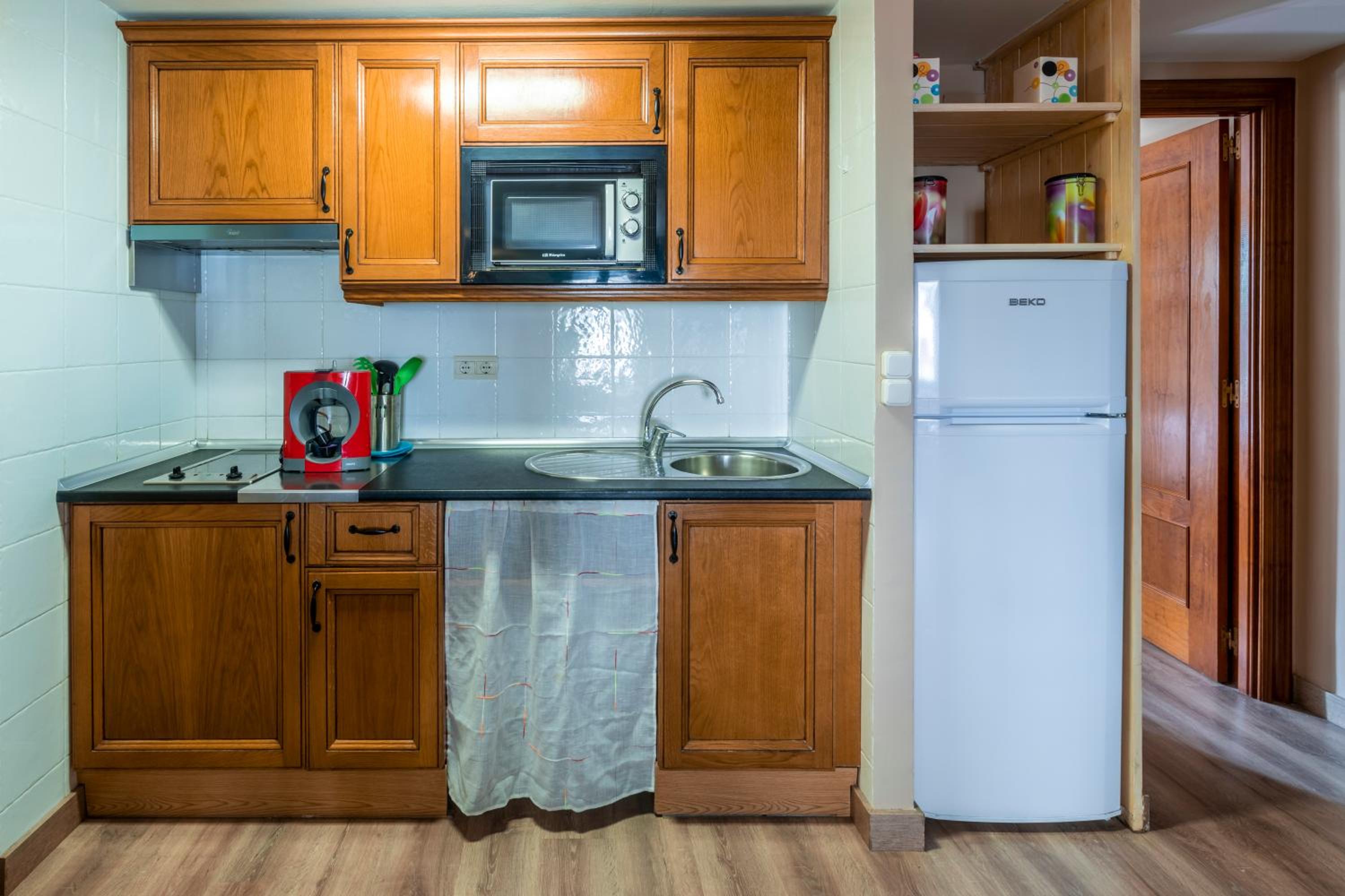 Studio Apartment photo 3