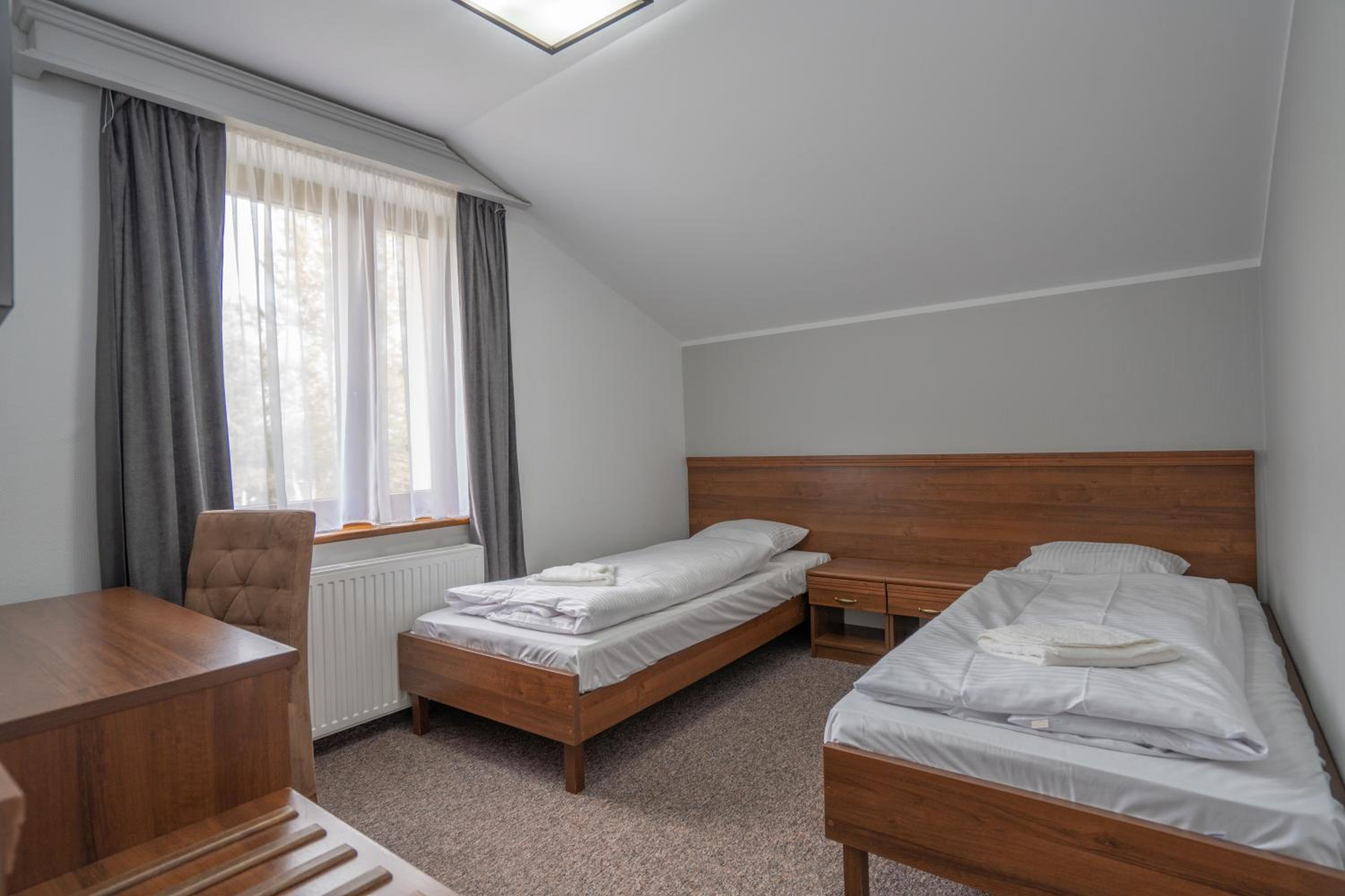 Double Room with Private Bathroom - Photo 2