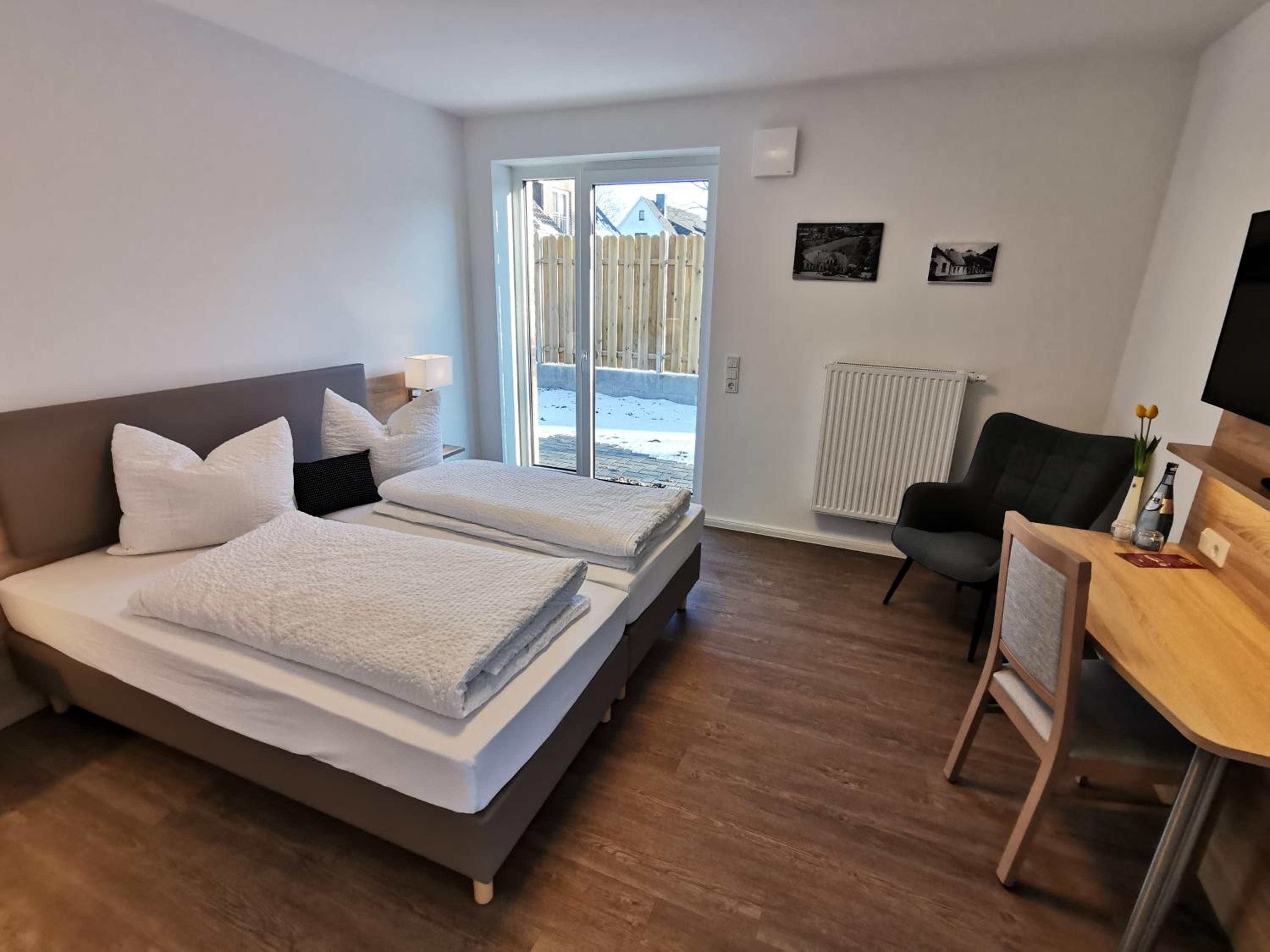 Double or Twin Room photo 3