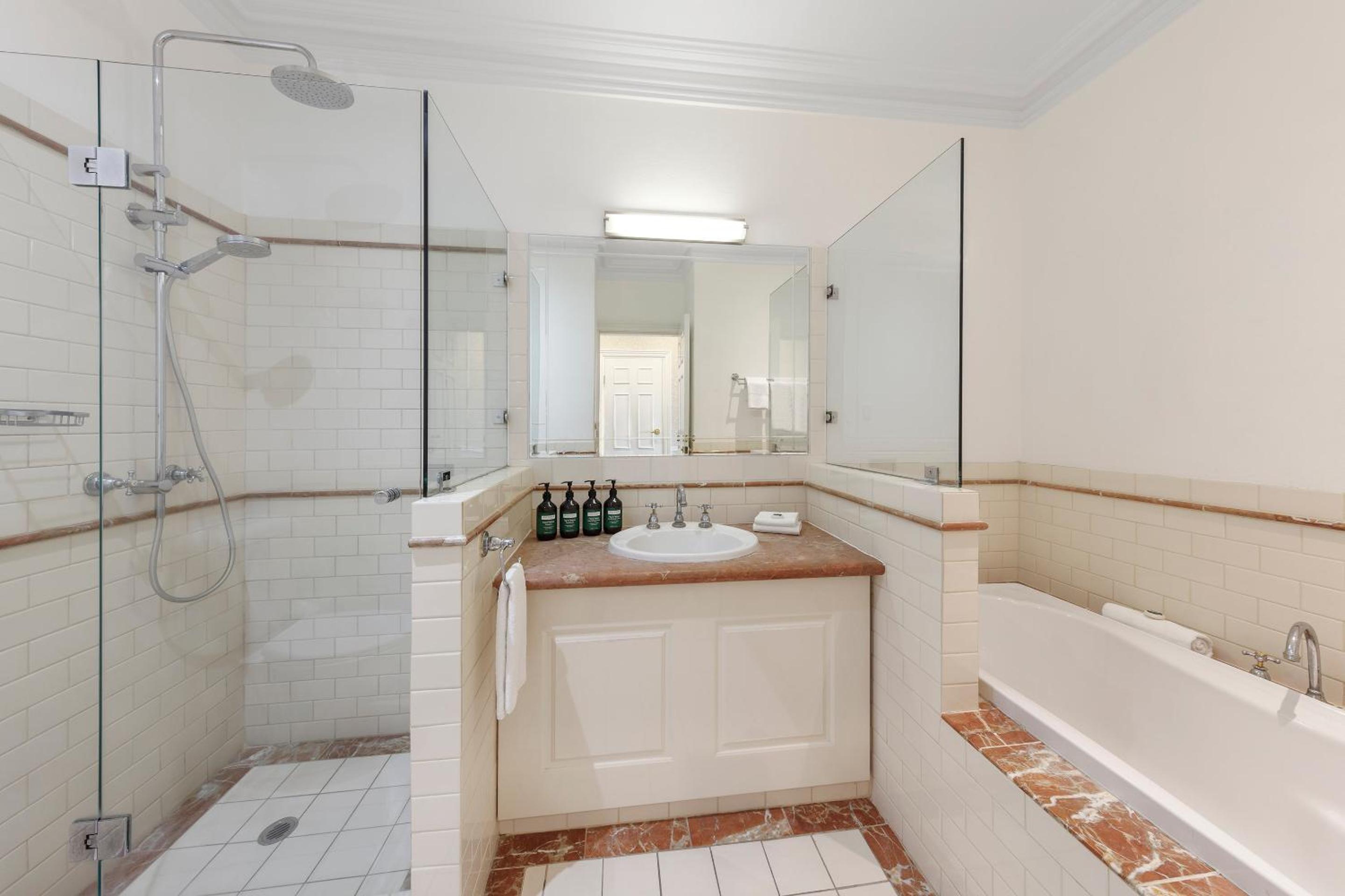 Grand King Room with Valley View - Photo 5