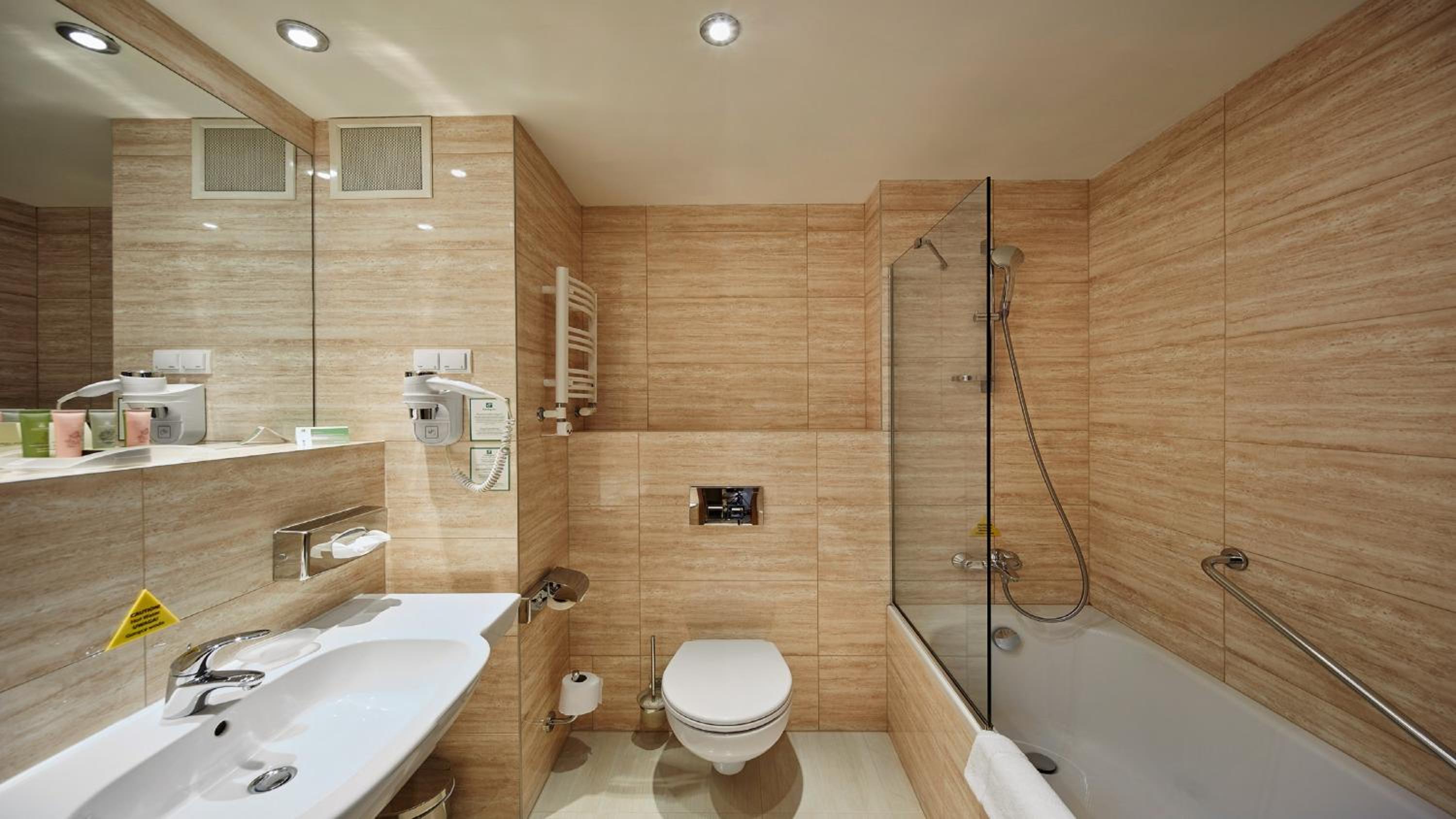 King Suite - Photo 5