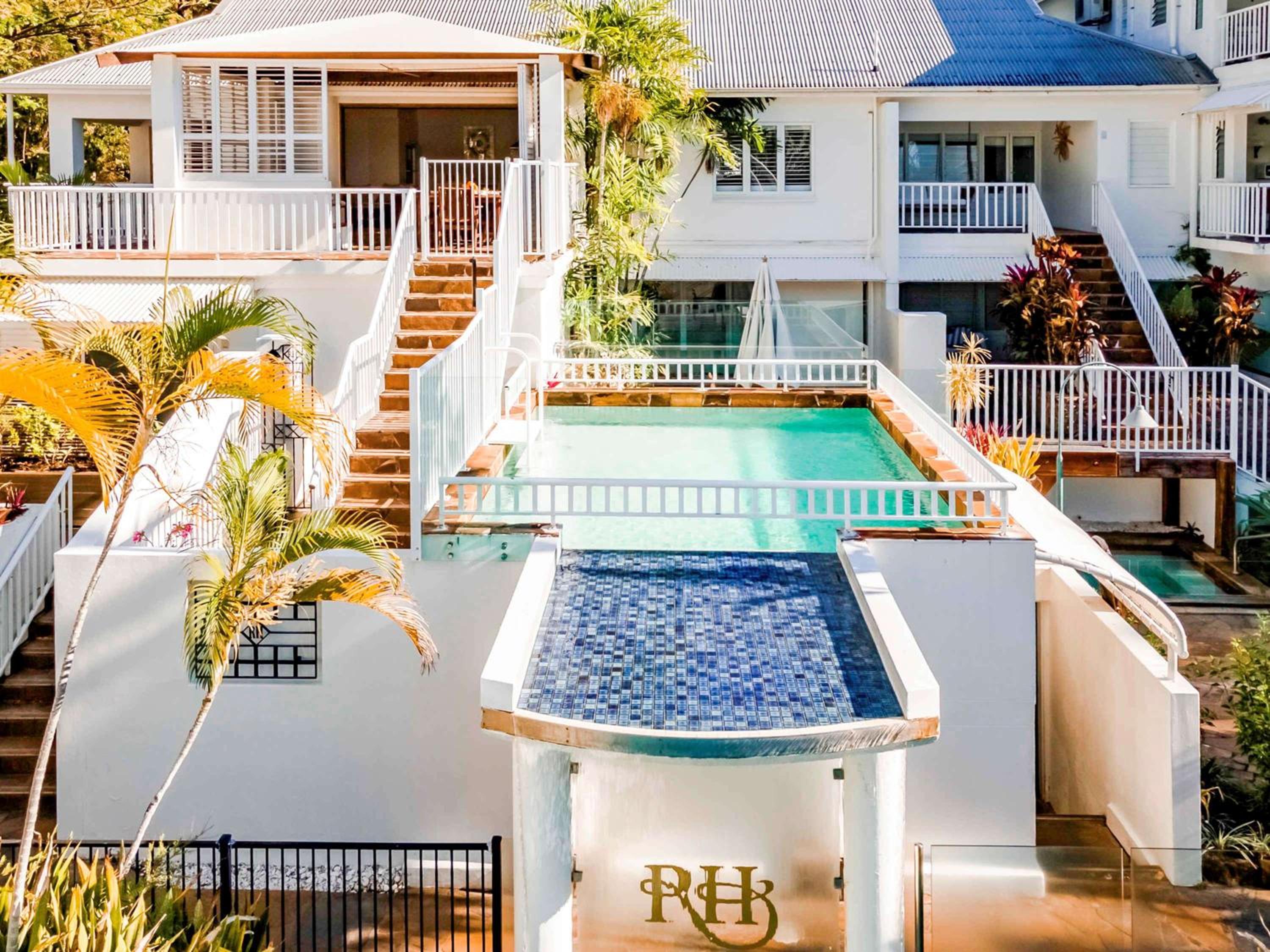 Four-Bedroom Casablanca Villa with Private Outdoor Pavilion and Pool photo 2