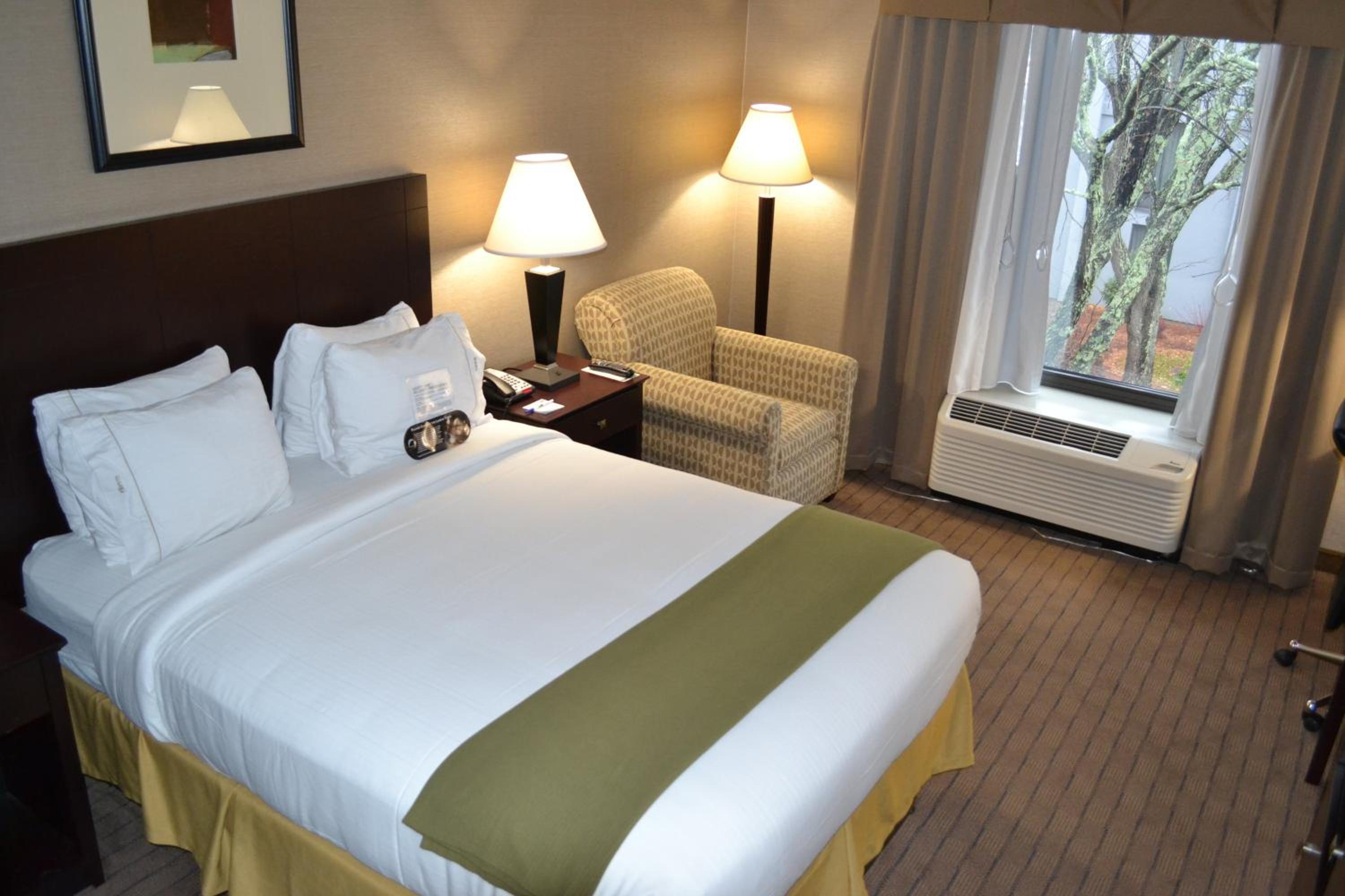 Standard Room - Photo 1