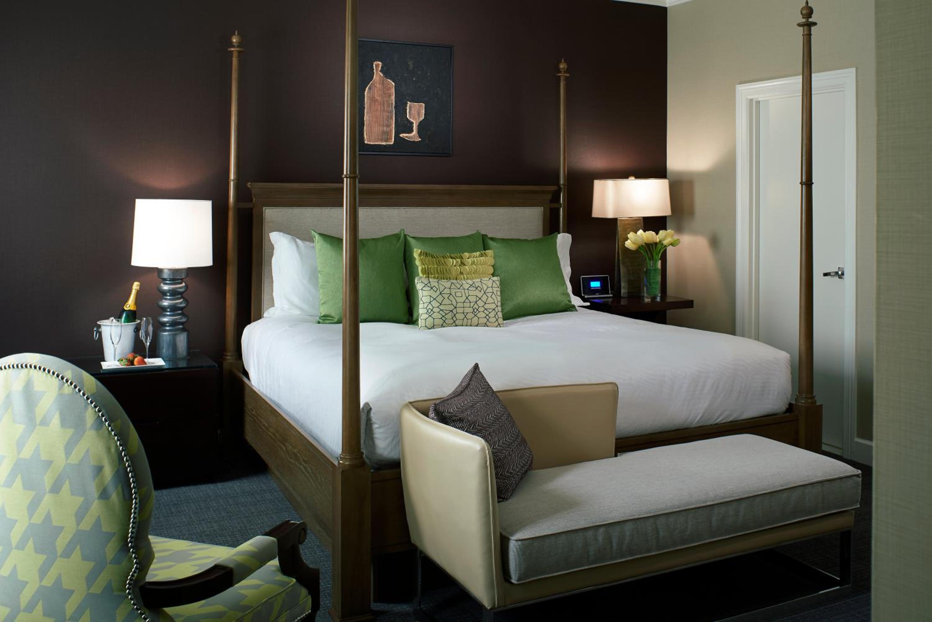 Luxury Suite photo 2