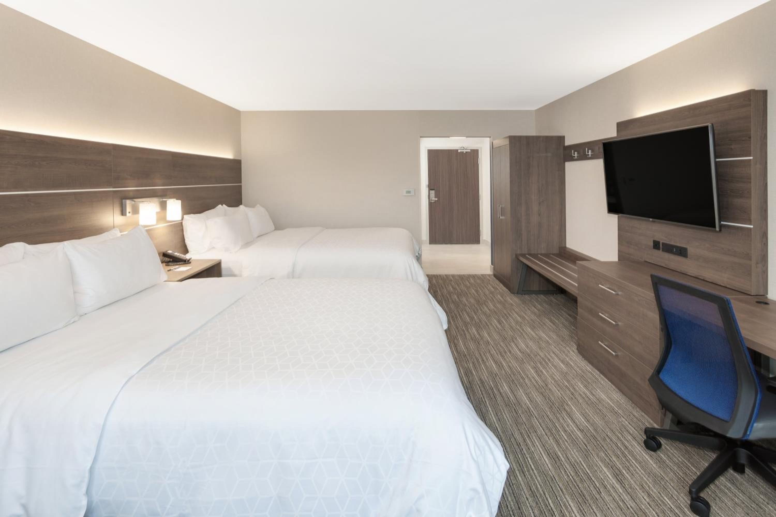 2 Queen Standard Room City View - Photo 4