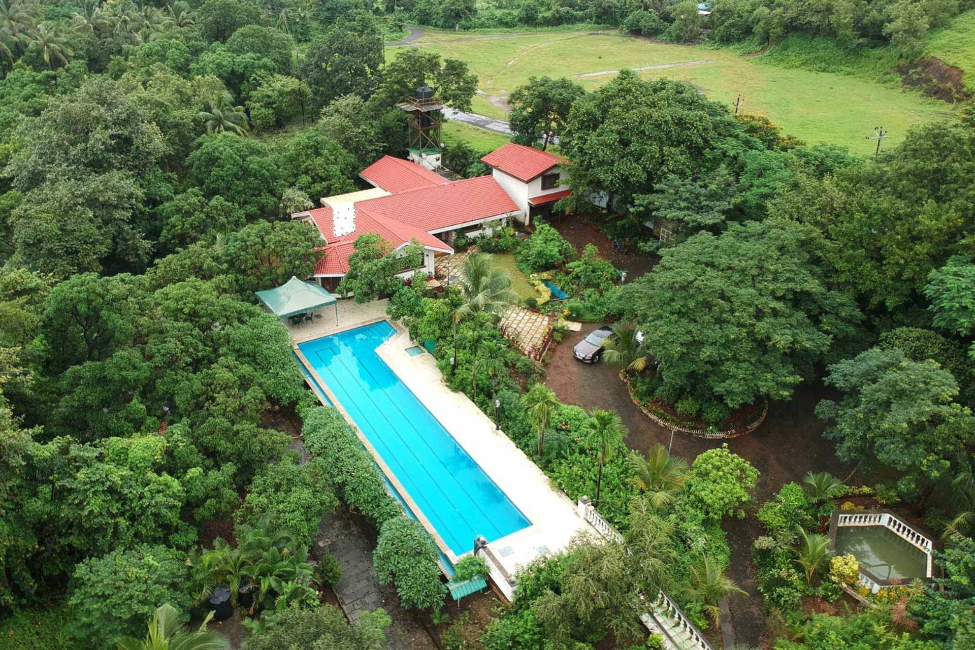 Villa photo 2