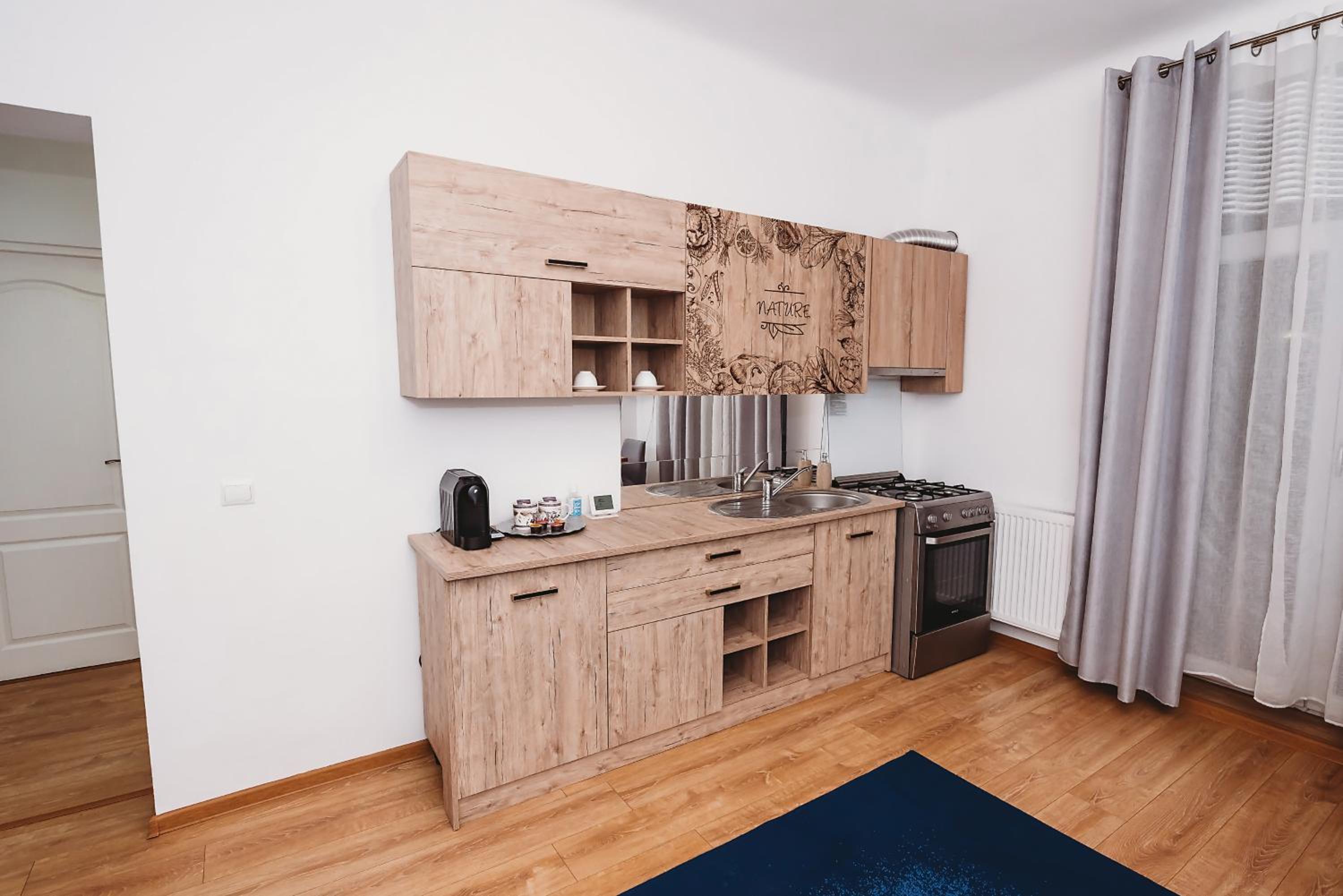 One-Bedroom Apartment photo 2