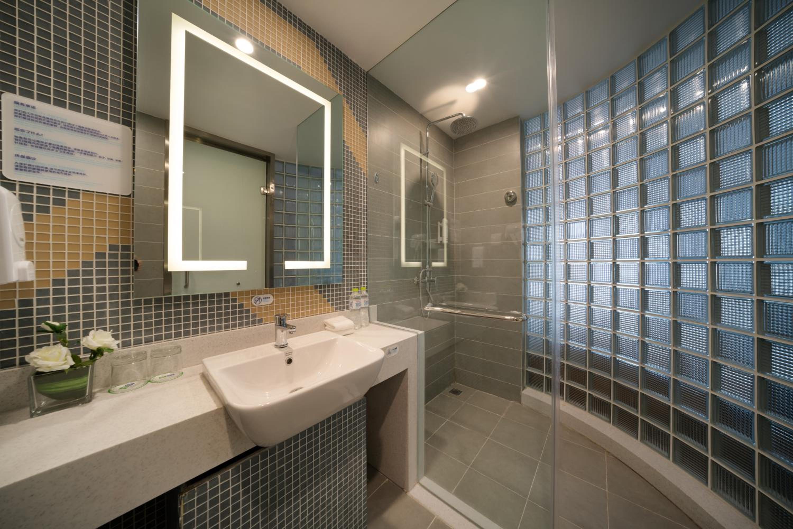 Standard Room - Photo 1