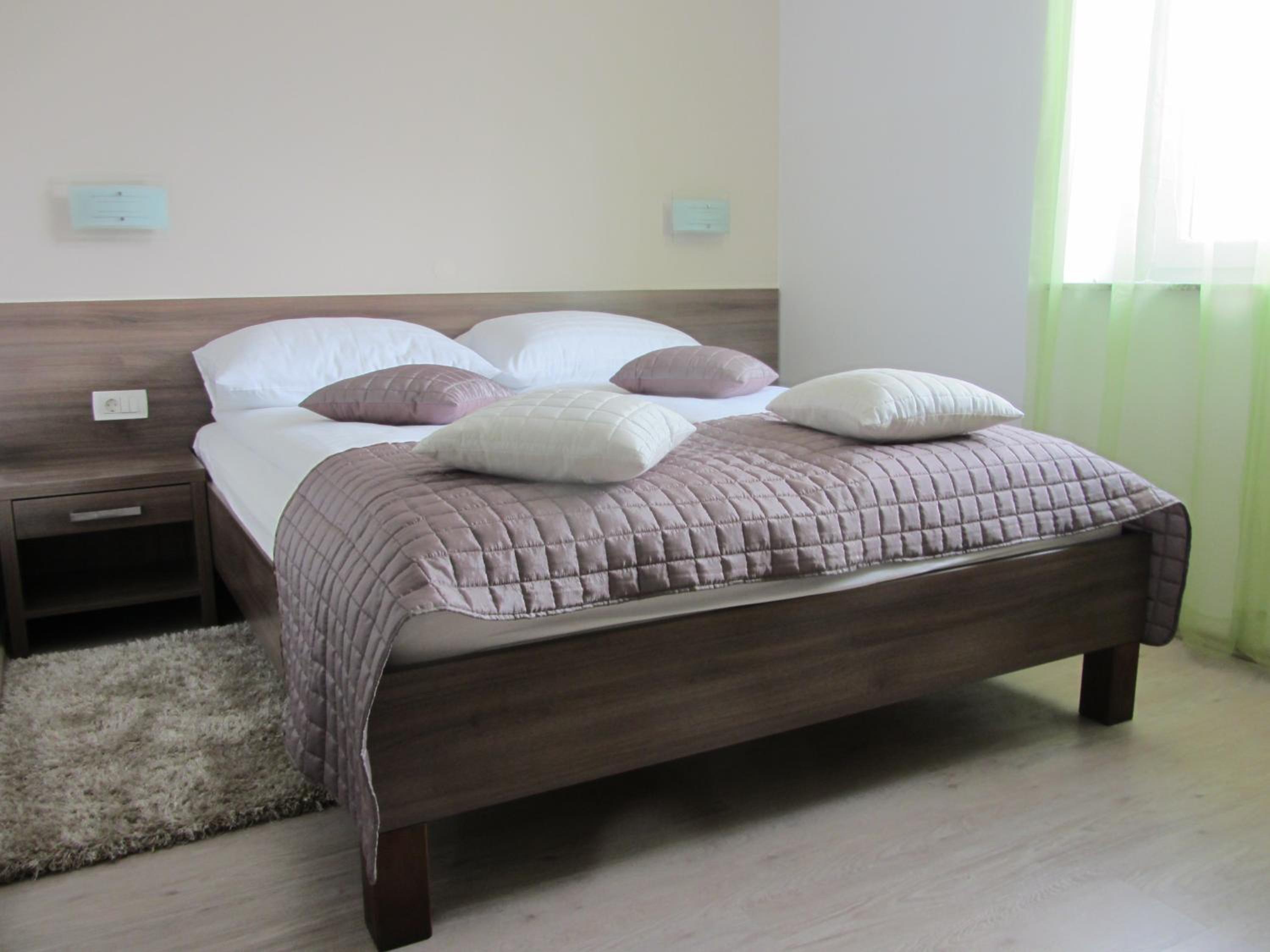 Double Room with Garden View - Photo 1