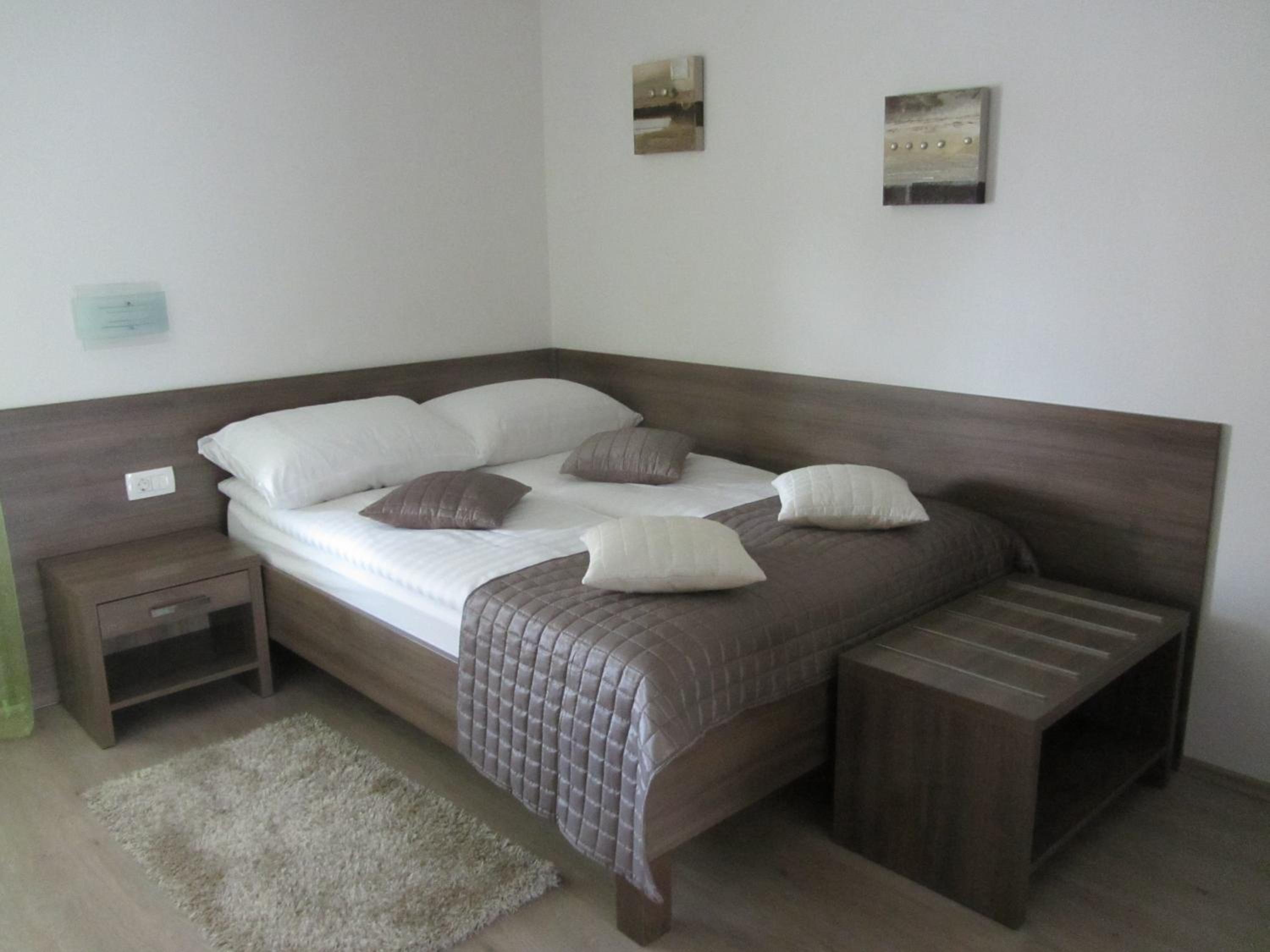 Economy Double Room photo 1