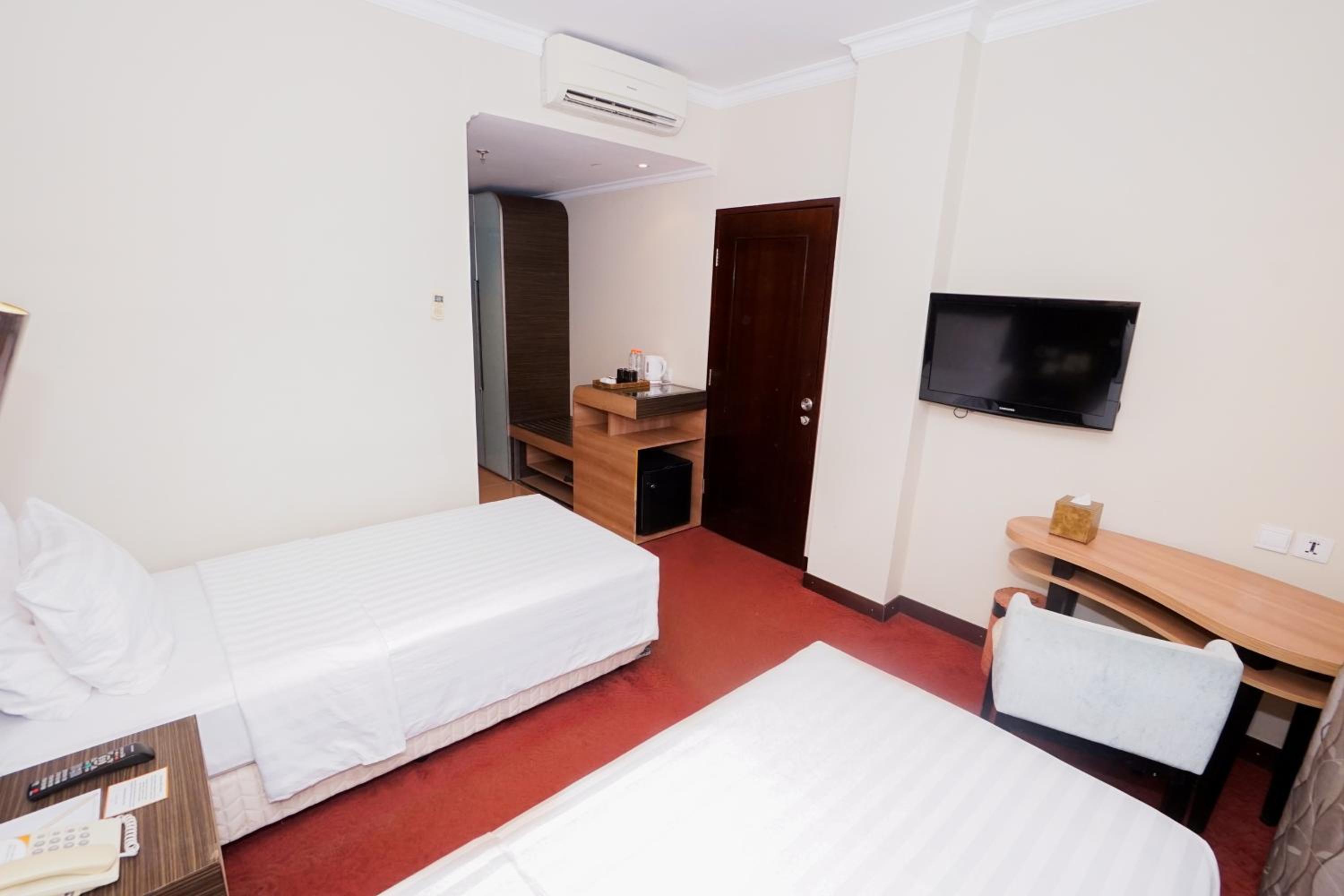 Superior Twin Room - Photo 6