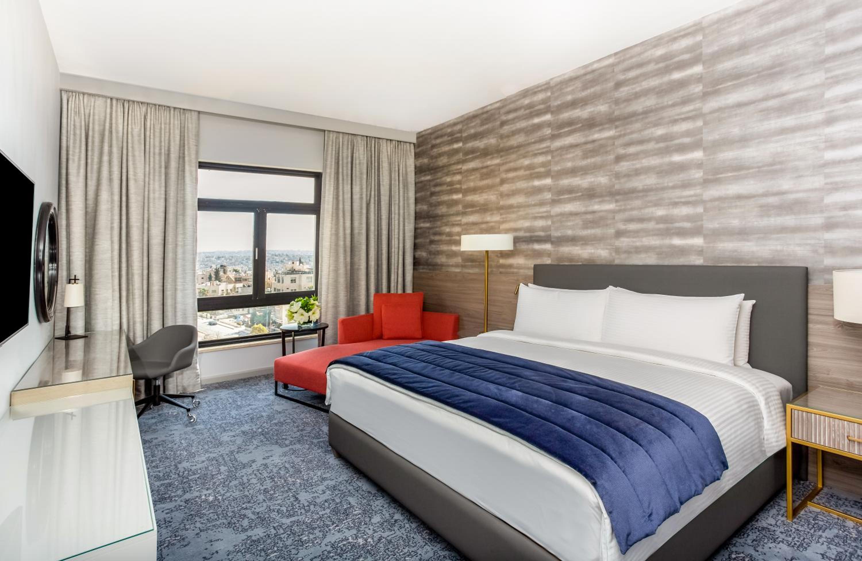 Premium King Room photo 1
