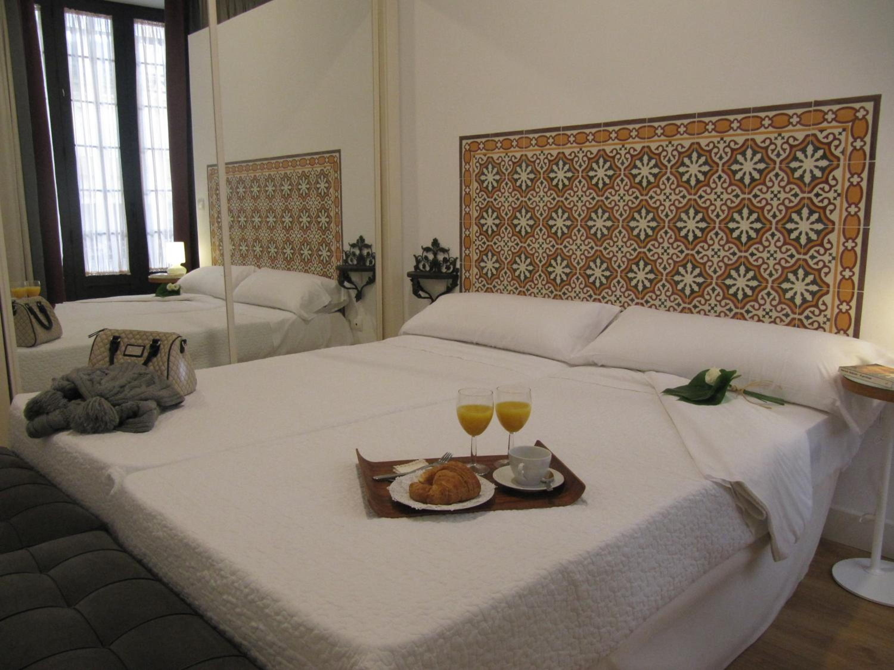 One-Bedroom Apartment (2 - 4 Adults) - Photo 11