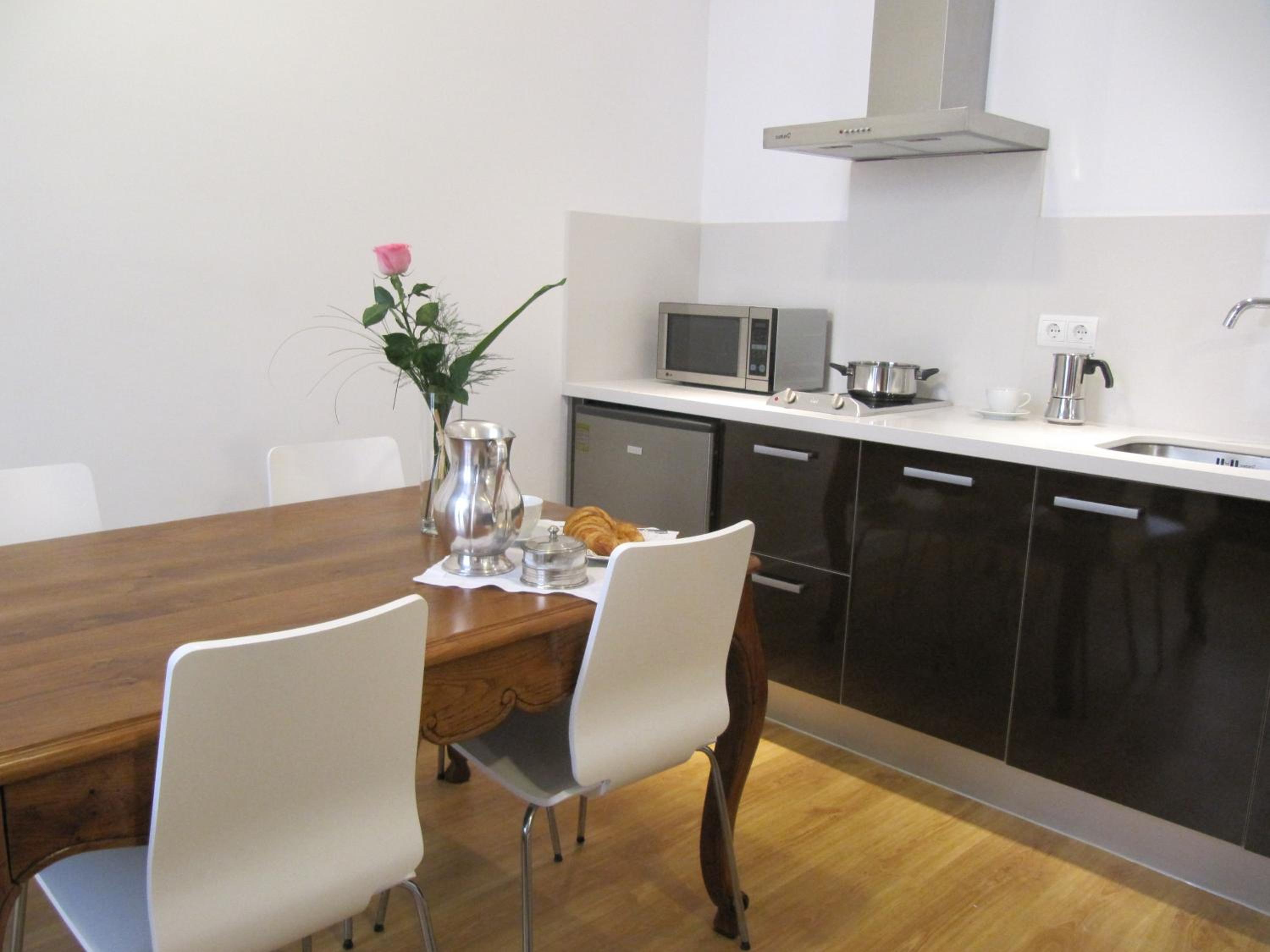 One-Bedroom Apartment (2 - 4 Adults) - Photo 14