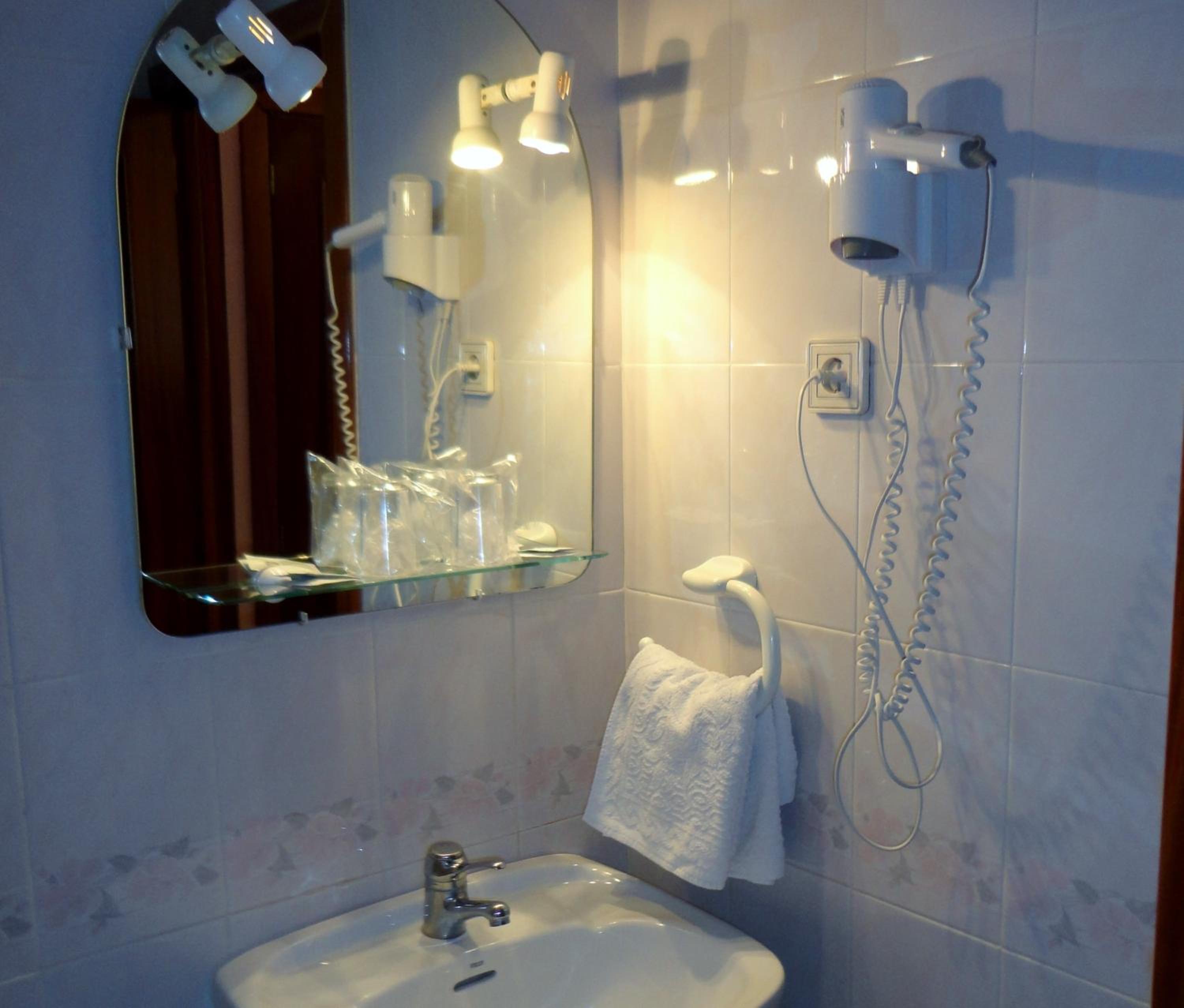 Double or Twin Room photo 3
