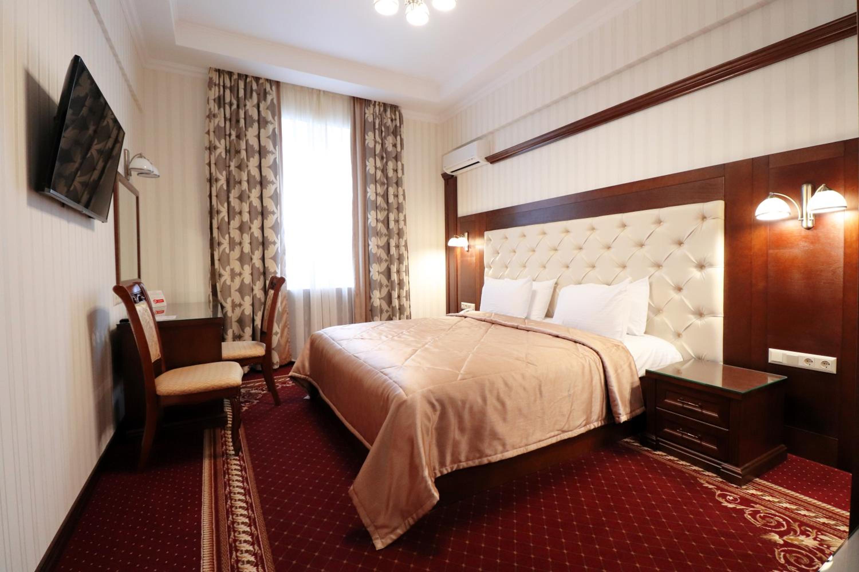 Executive Suite