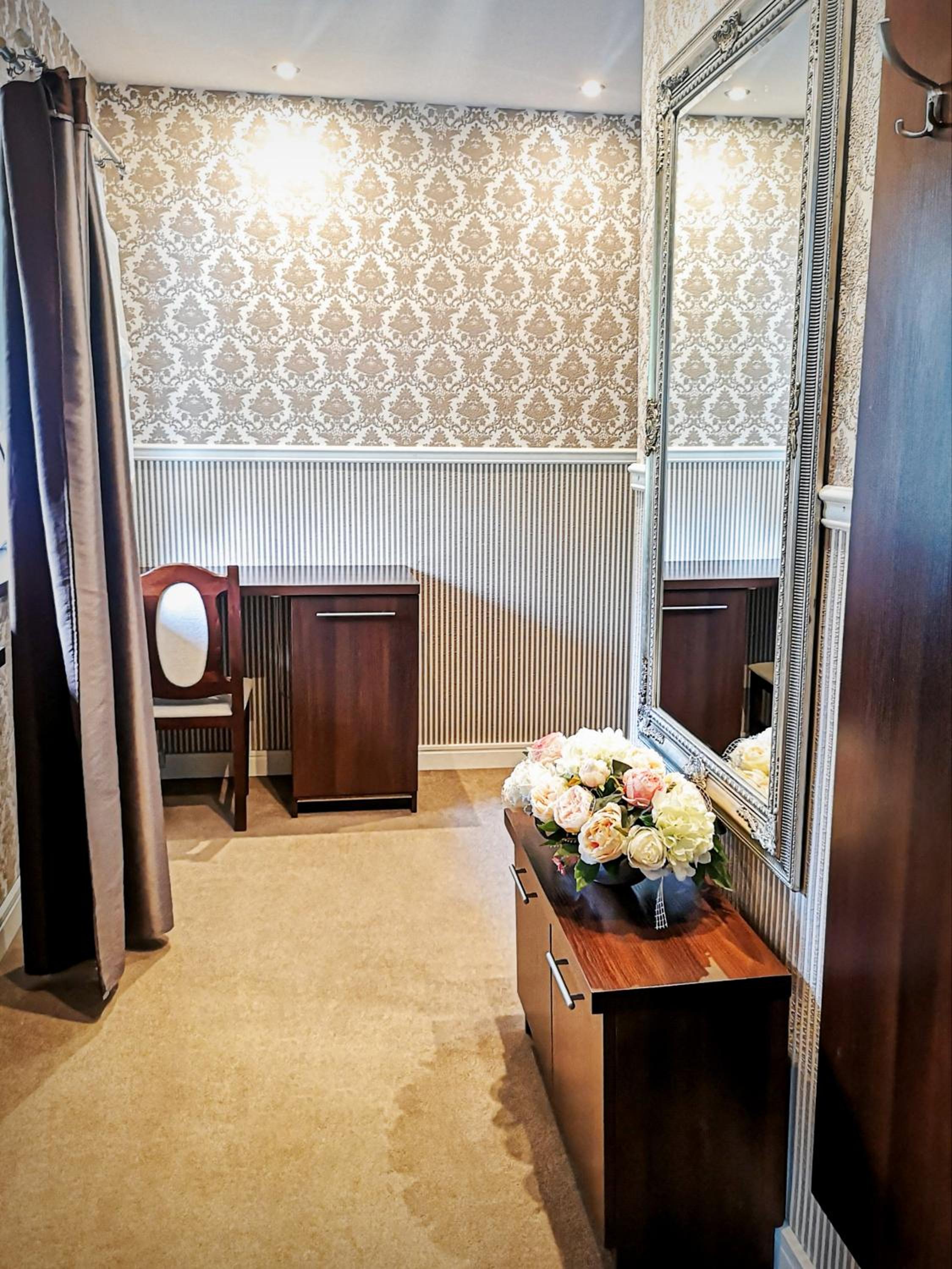 Deluxe Double Room - Photo 1