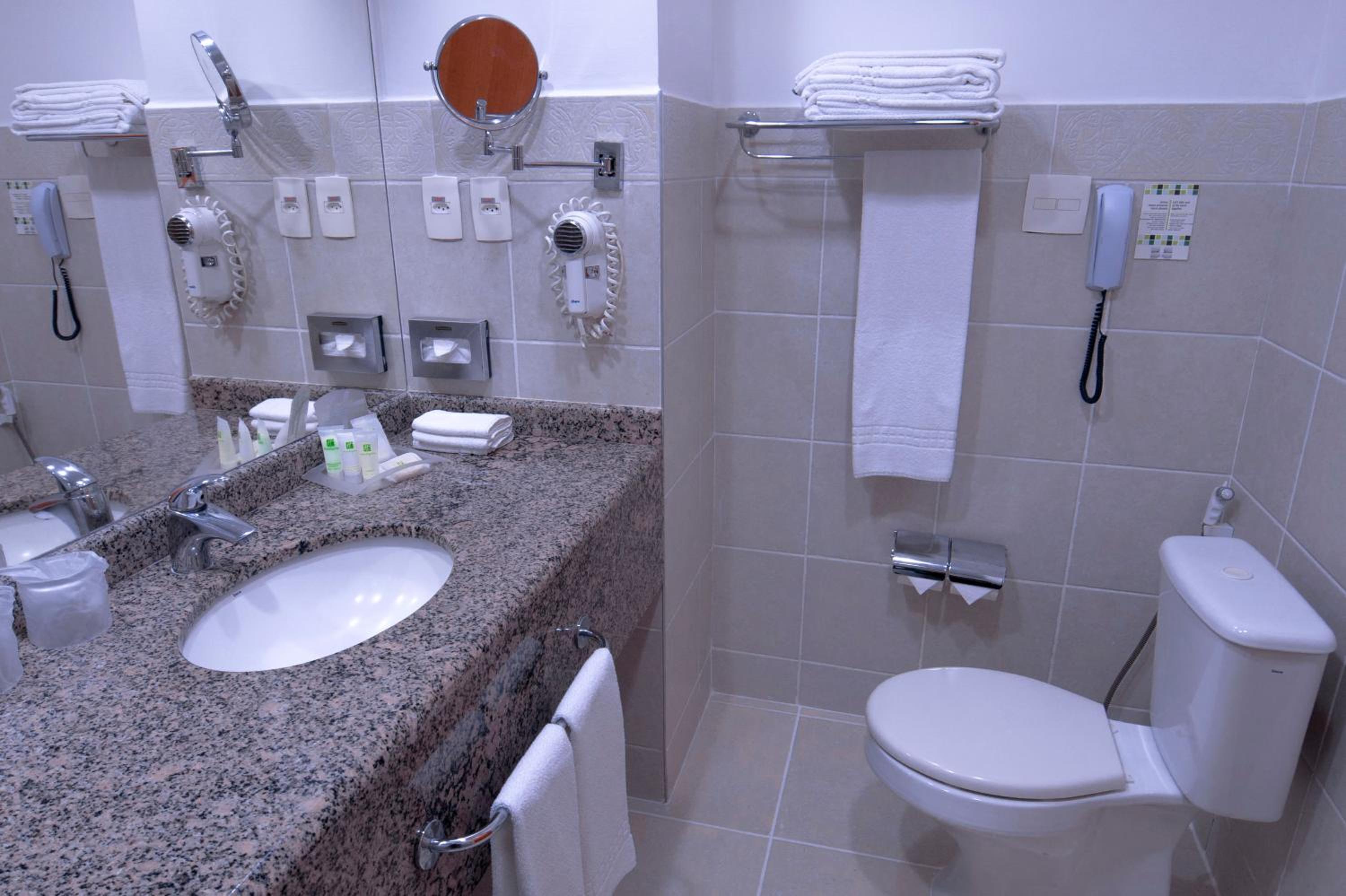 Standard Double Room with Two Double Beds - Photo 7