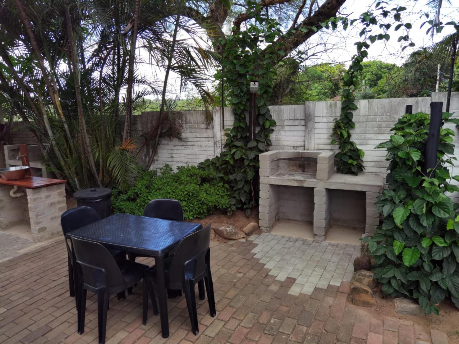 Large Double Room - Photo 3