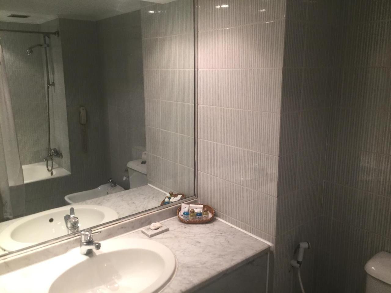 Standard Triple Room - Photo 2