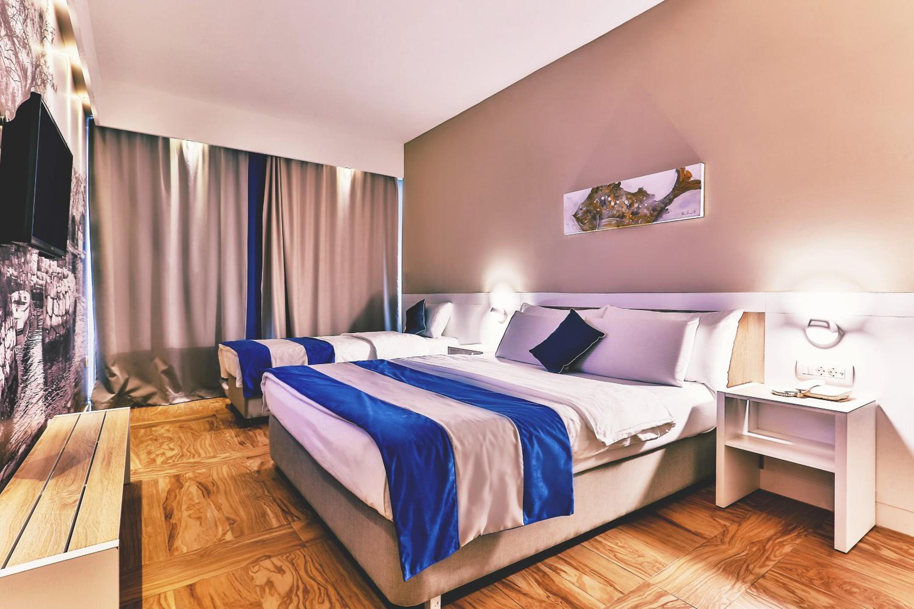 Double Room with Balcony and Sea View
