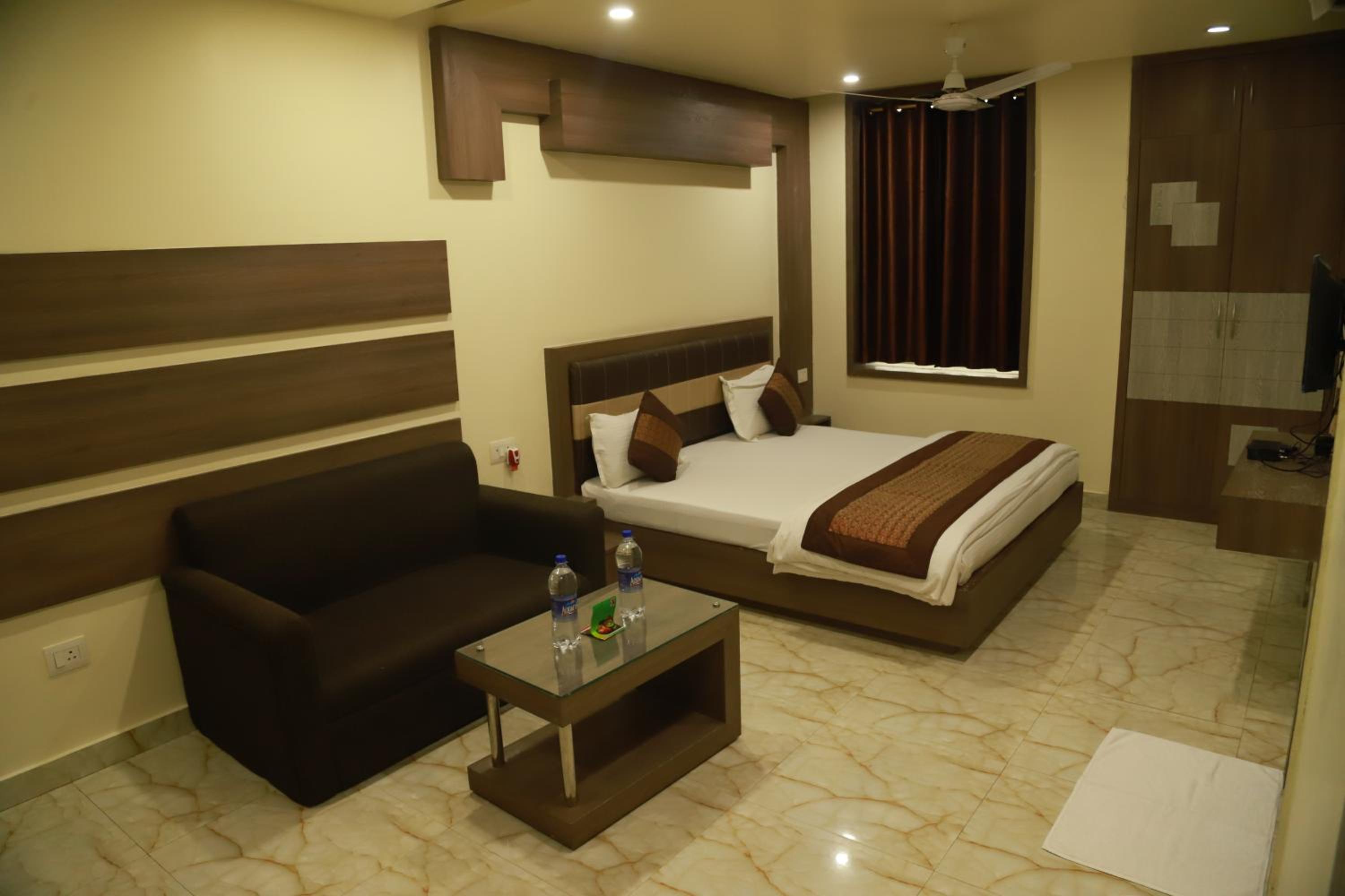 Deluxe Single Room photo 3