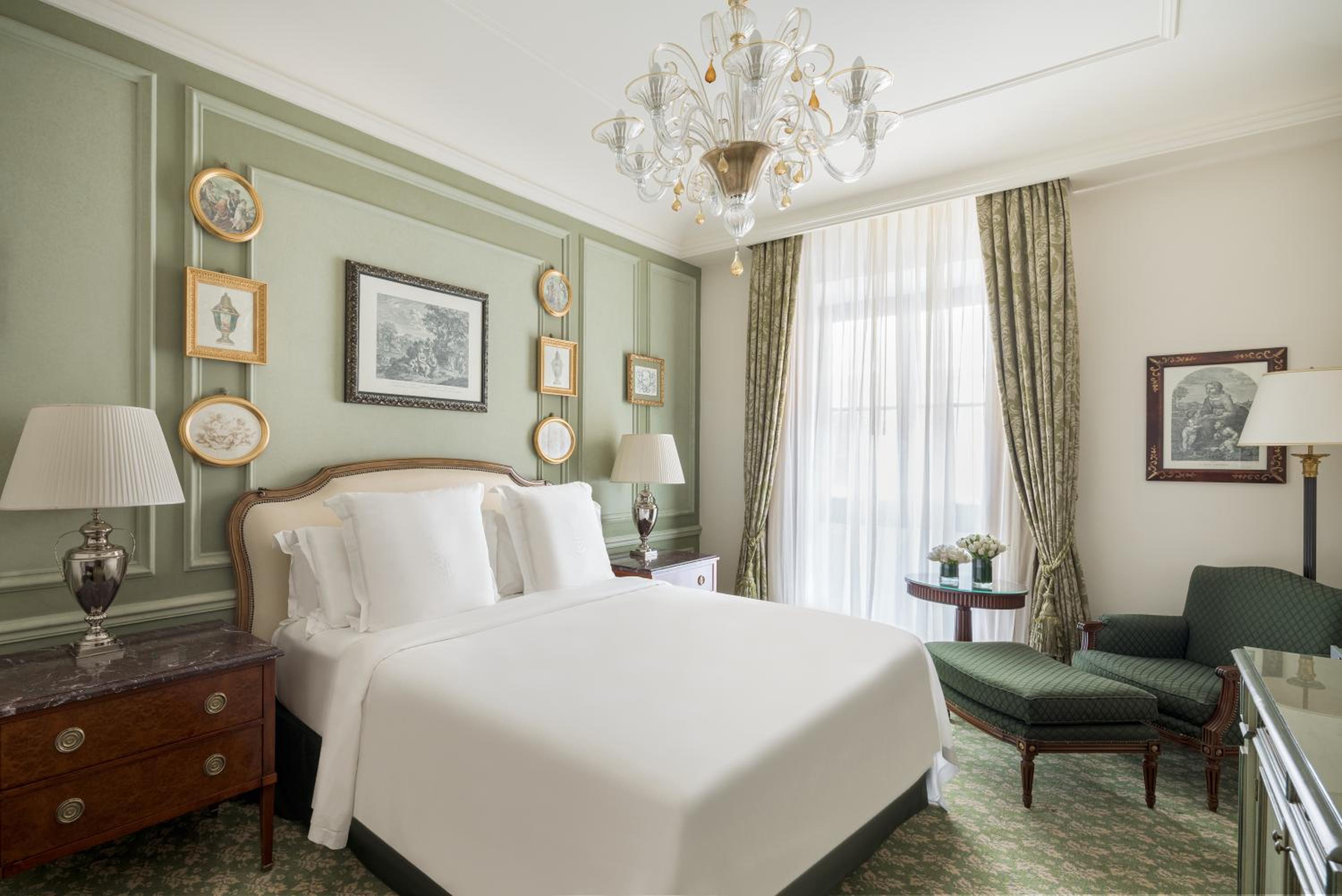 Superior King Room