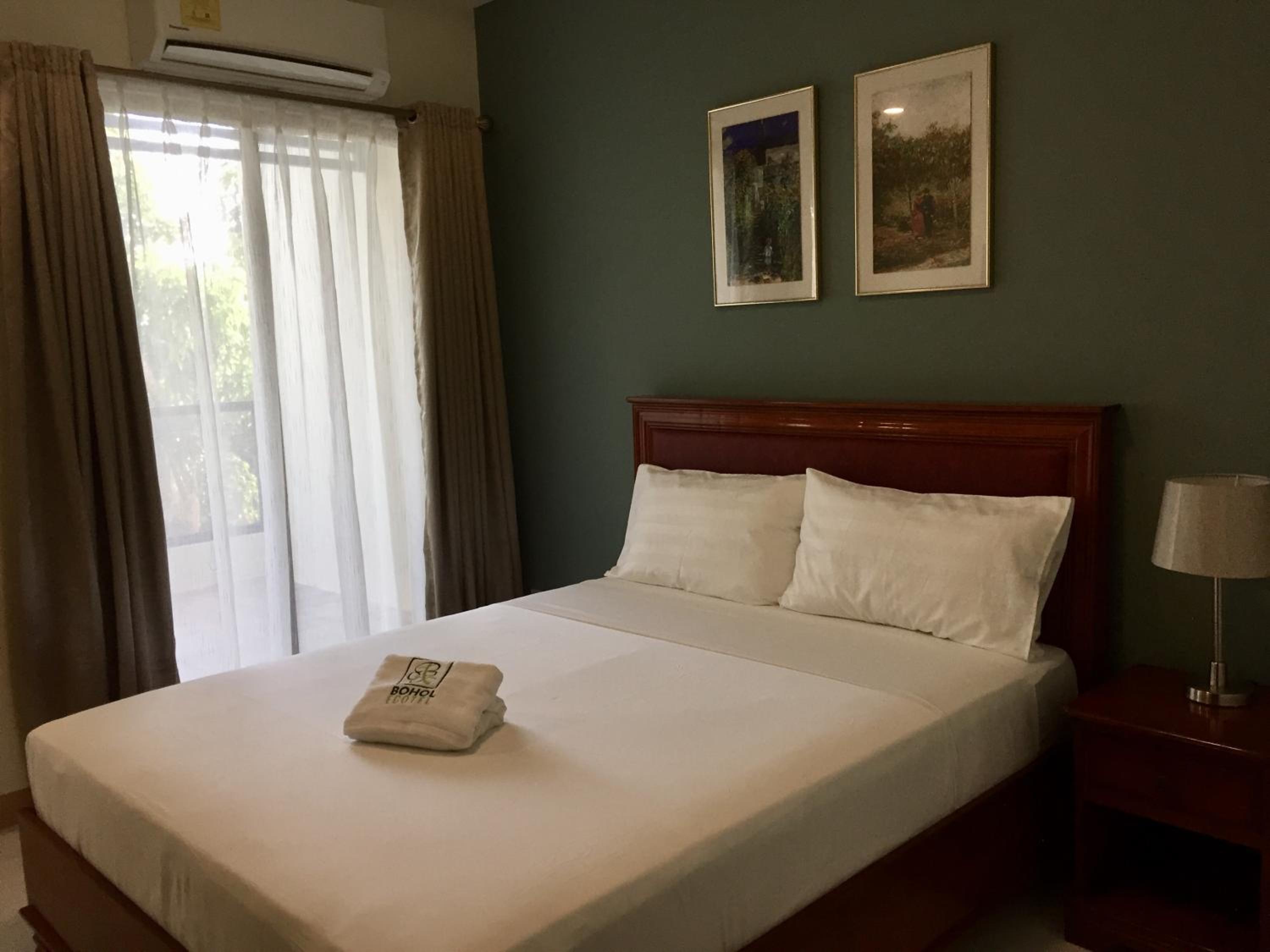 Triple Room with Balcony - Photo 6