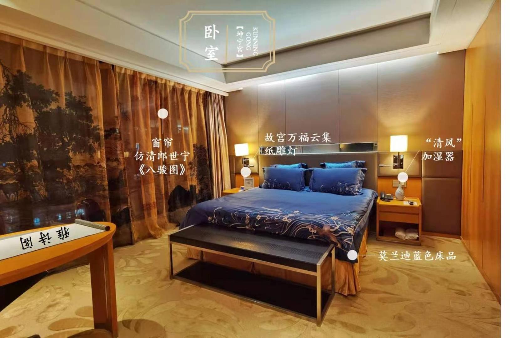 Executive Two-Bedroom Suite - Photo 2