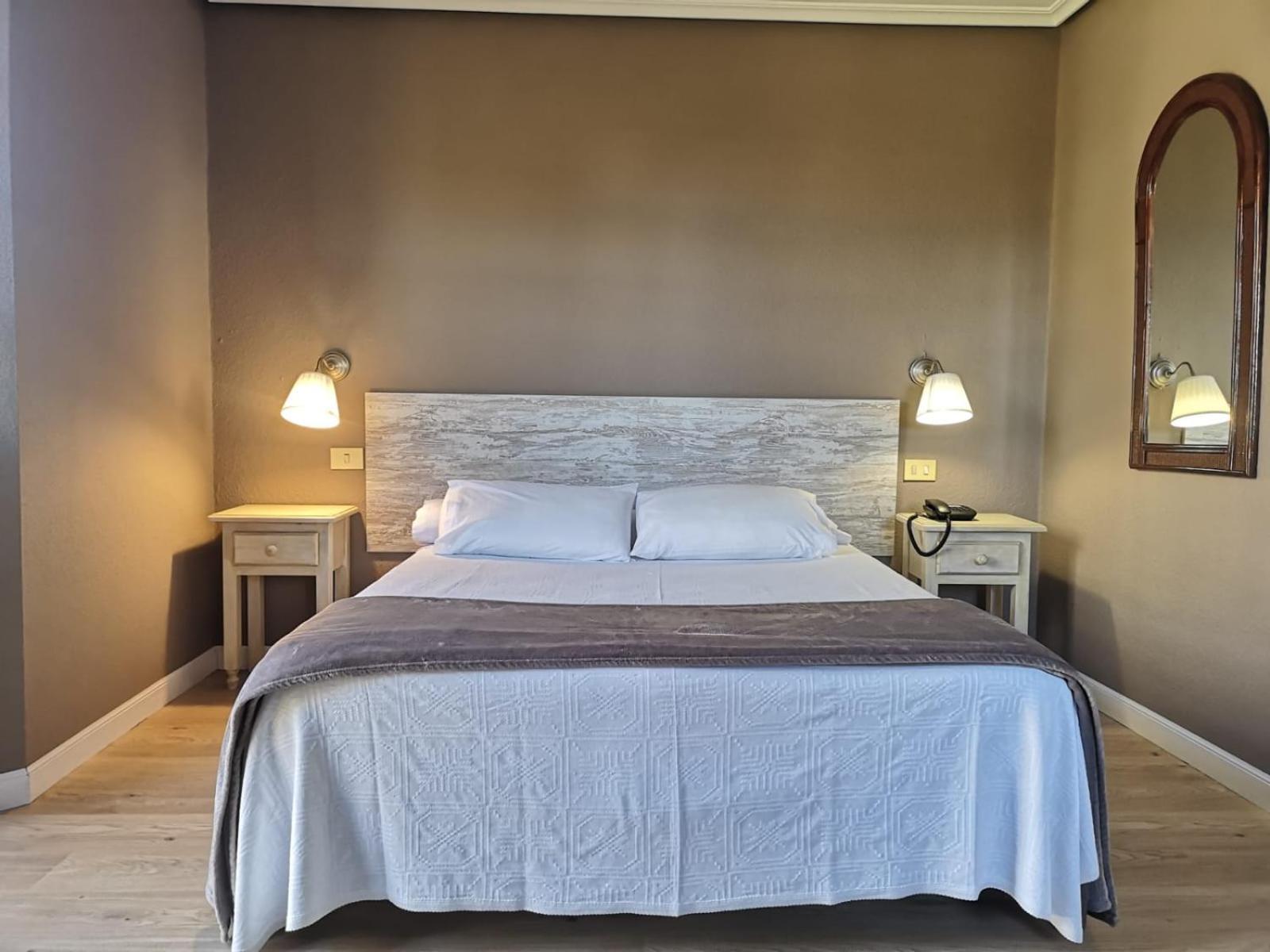 Double or Twin Room with Parking photo 2
