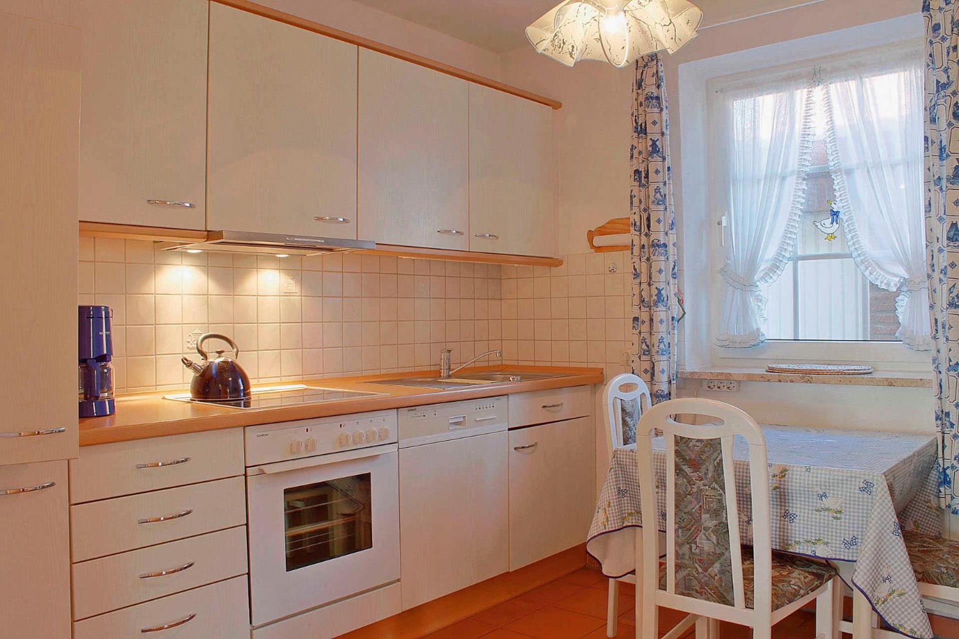 Three-Bedroom House photo 2