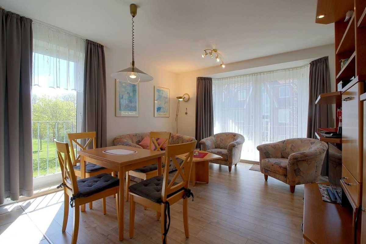 Apartment With Balcony photo 3