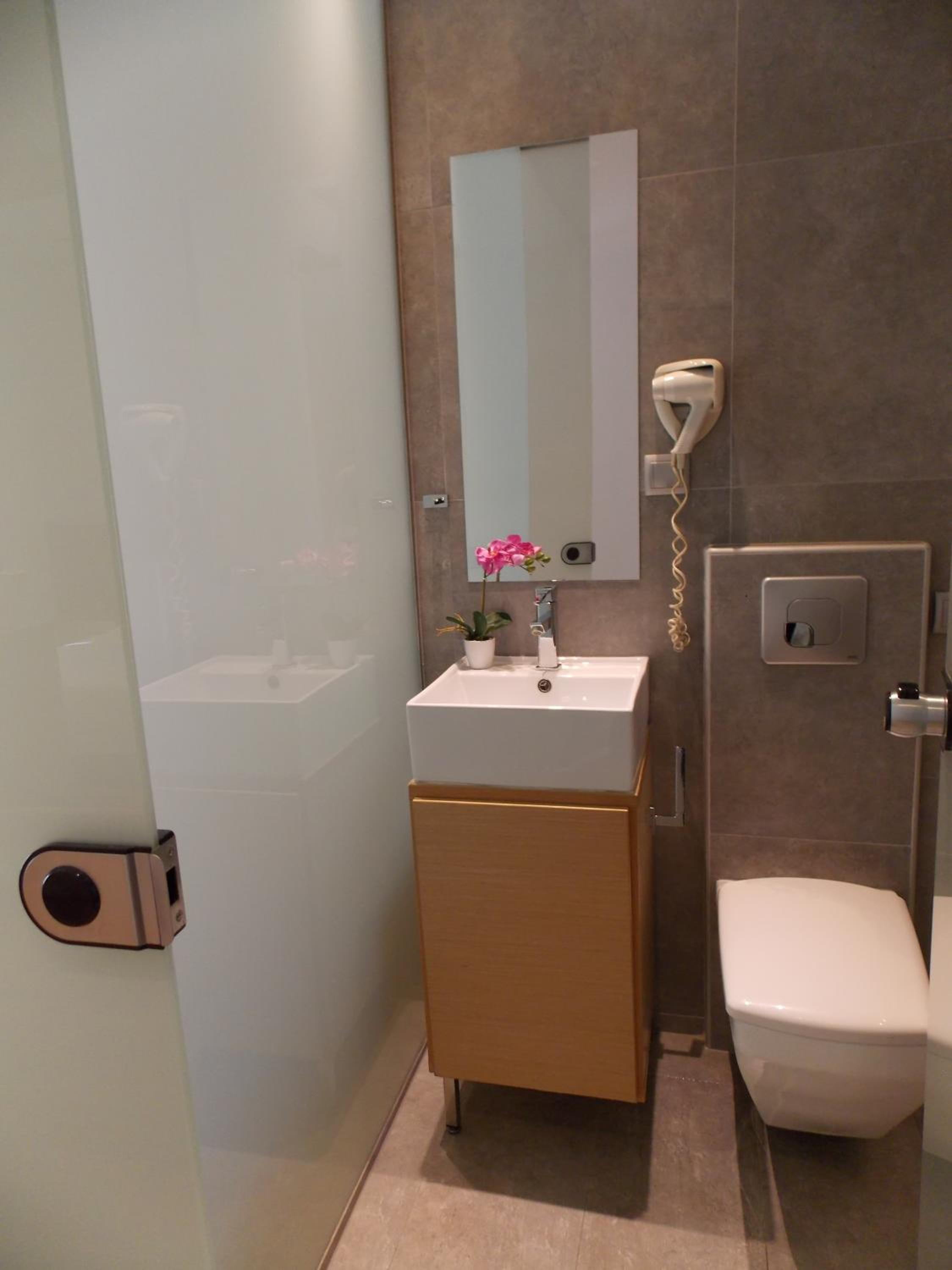 Single Room with Balcony photo 2