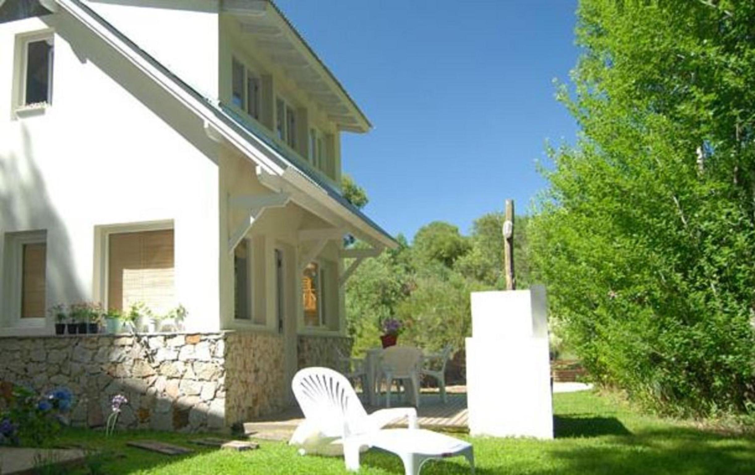Two-Bedroom House photo 3