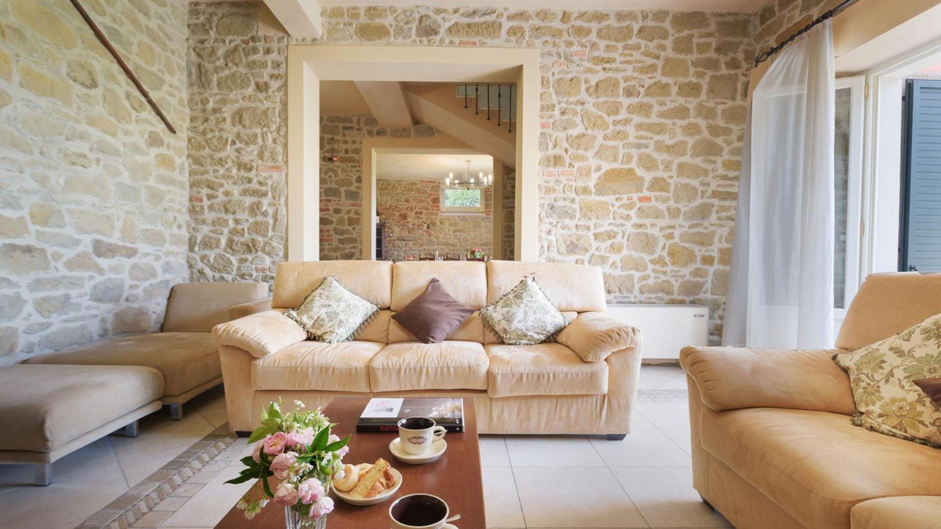 Four-Bedroom Villa photo 1