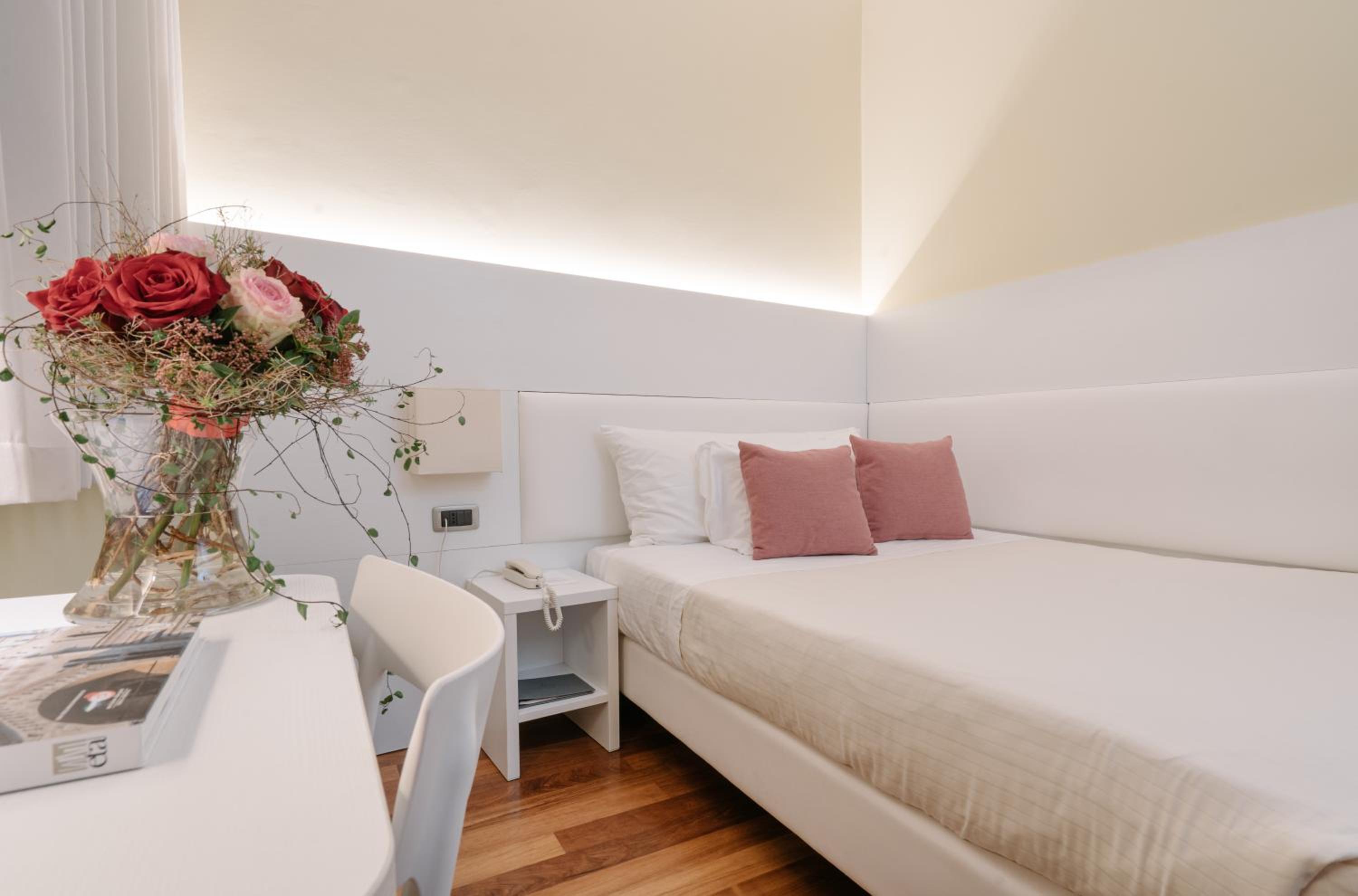 Single Room with French Bed