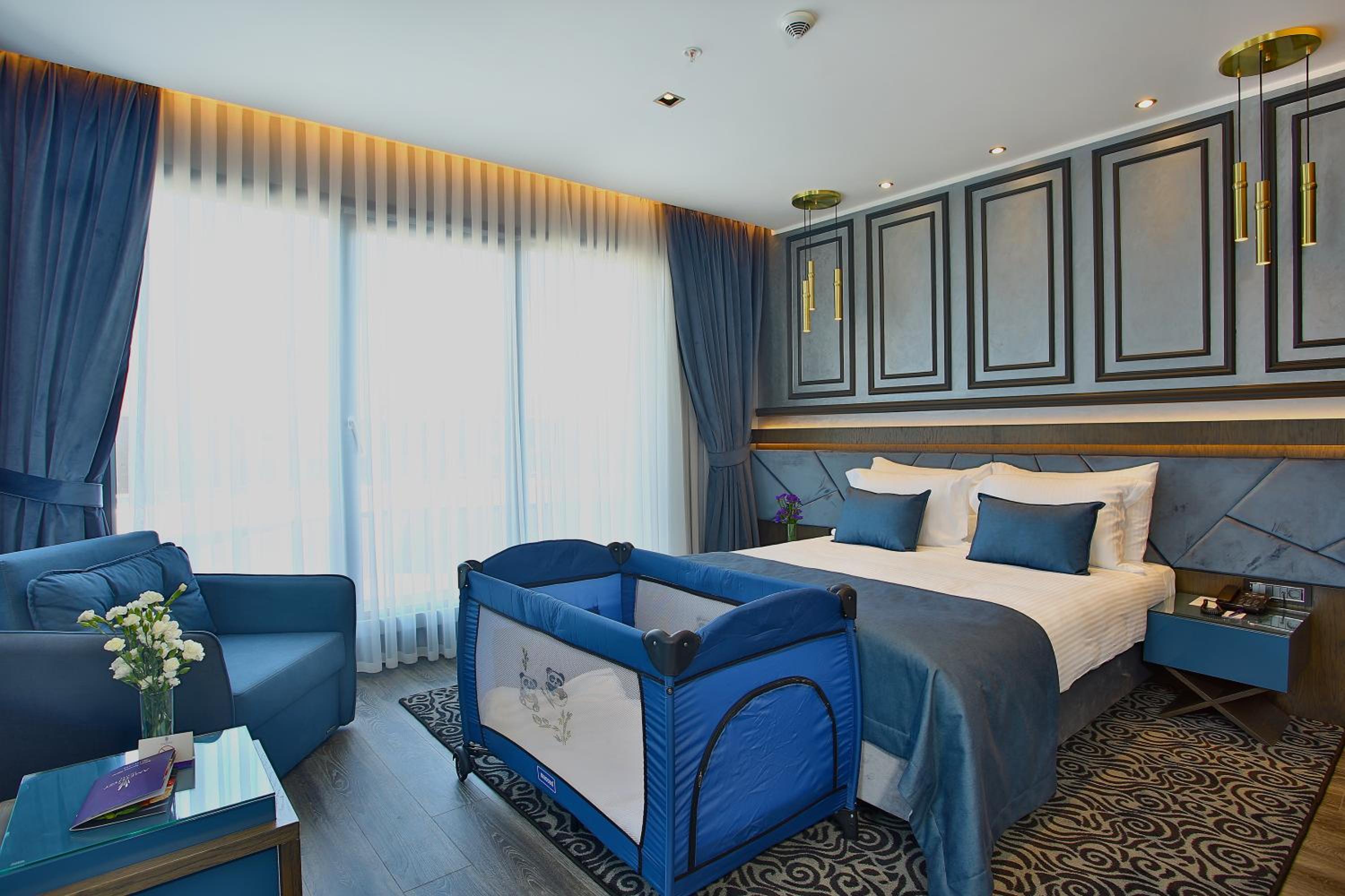 Suite with Terrace photo 3