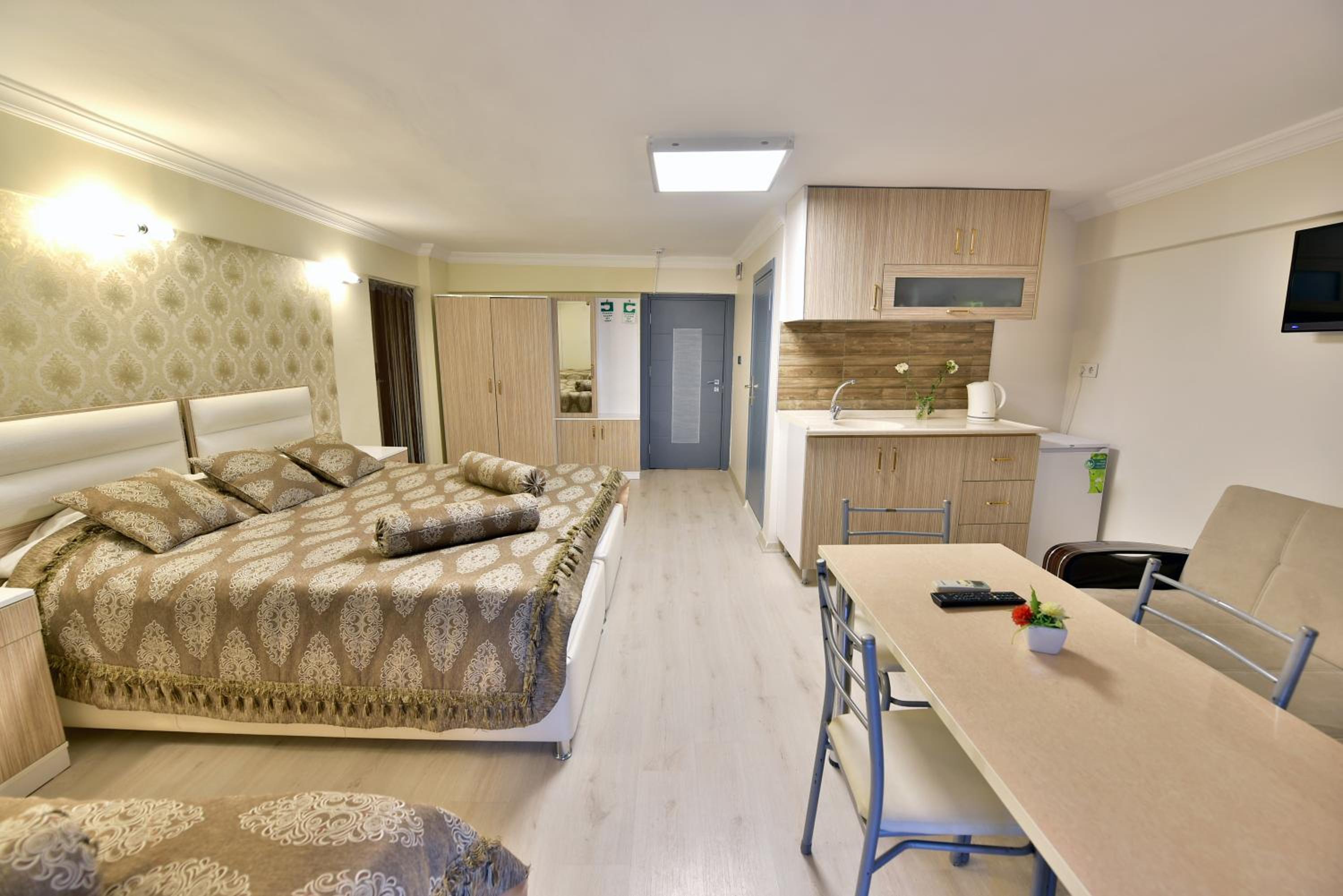 Deluxe Triple Room with Sea View photo 1