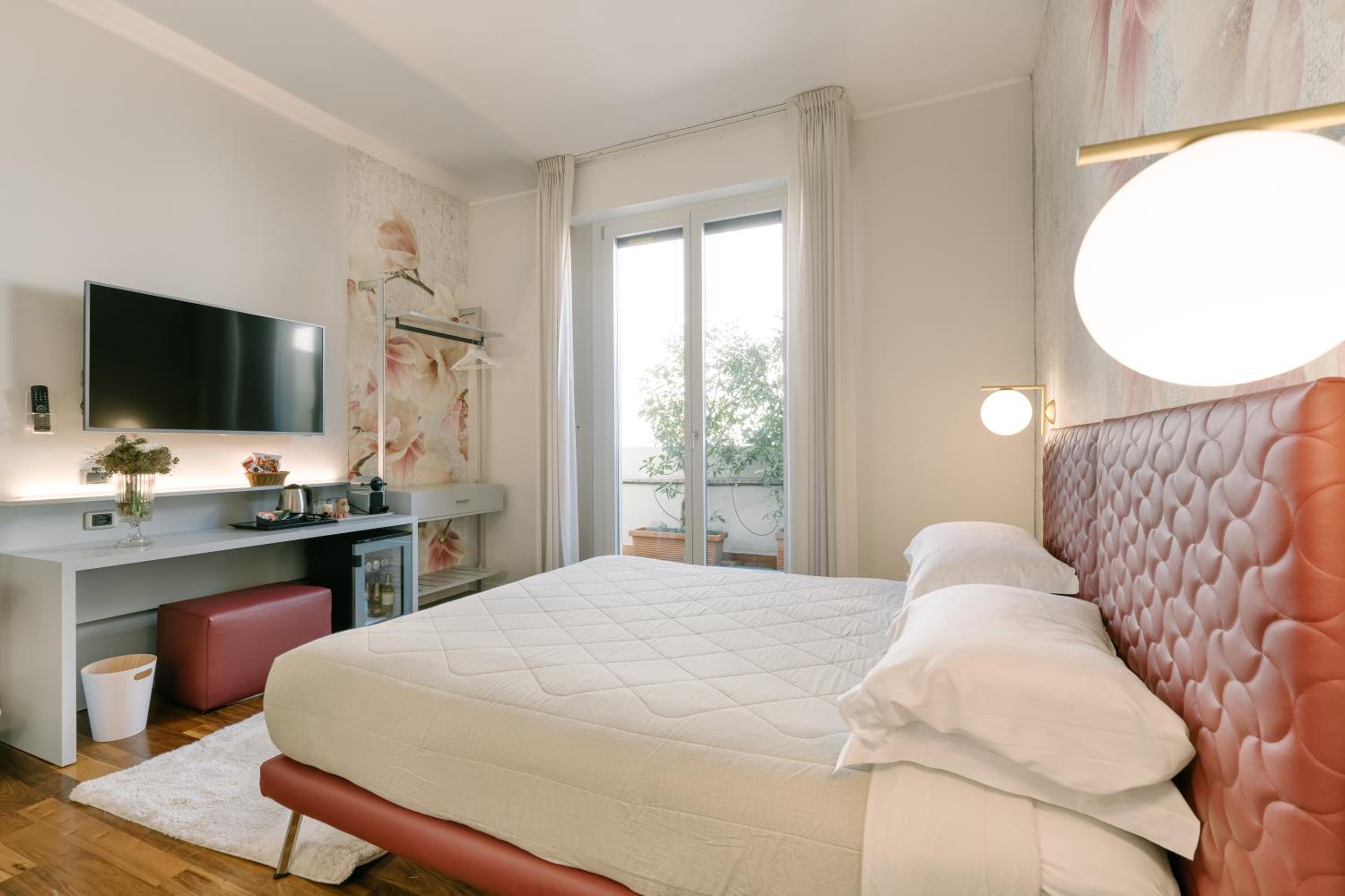 Suite with Terrace - Photo 10