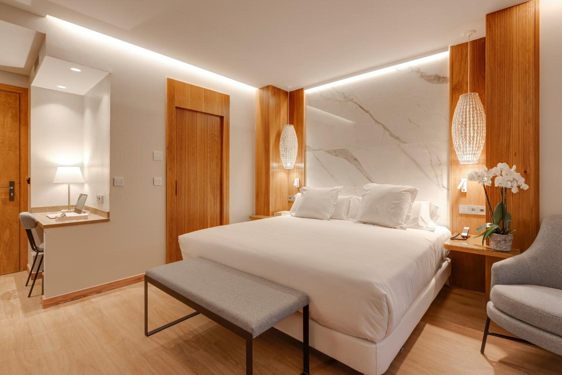 Suite with Hammam, Hydromassage Bathtub, Sauna and Terrace photo 2