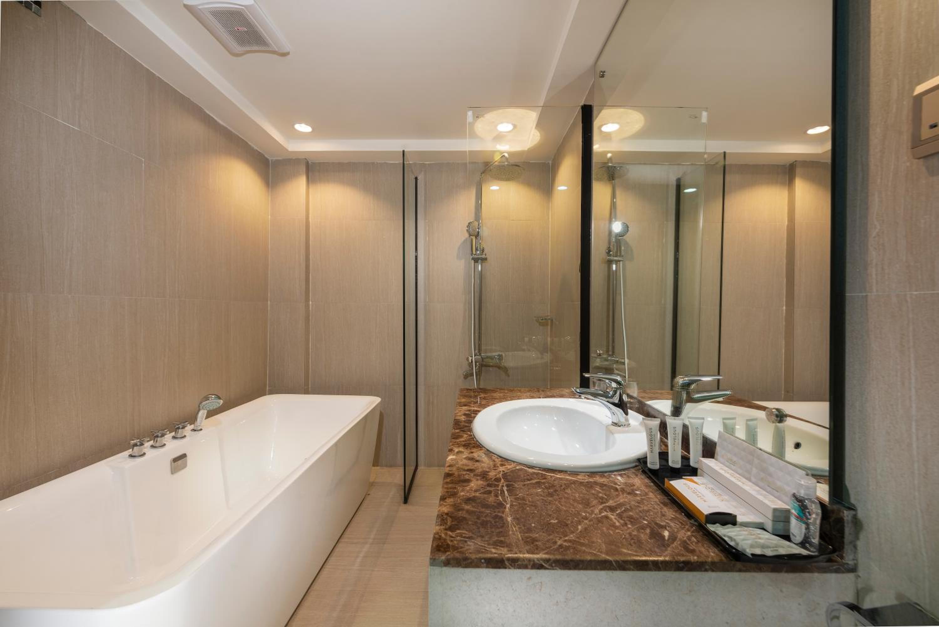 Presidential Suite photo 3