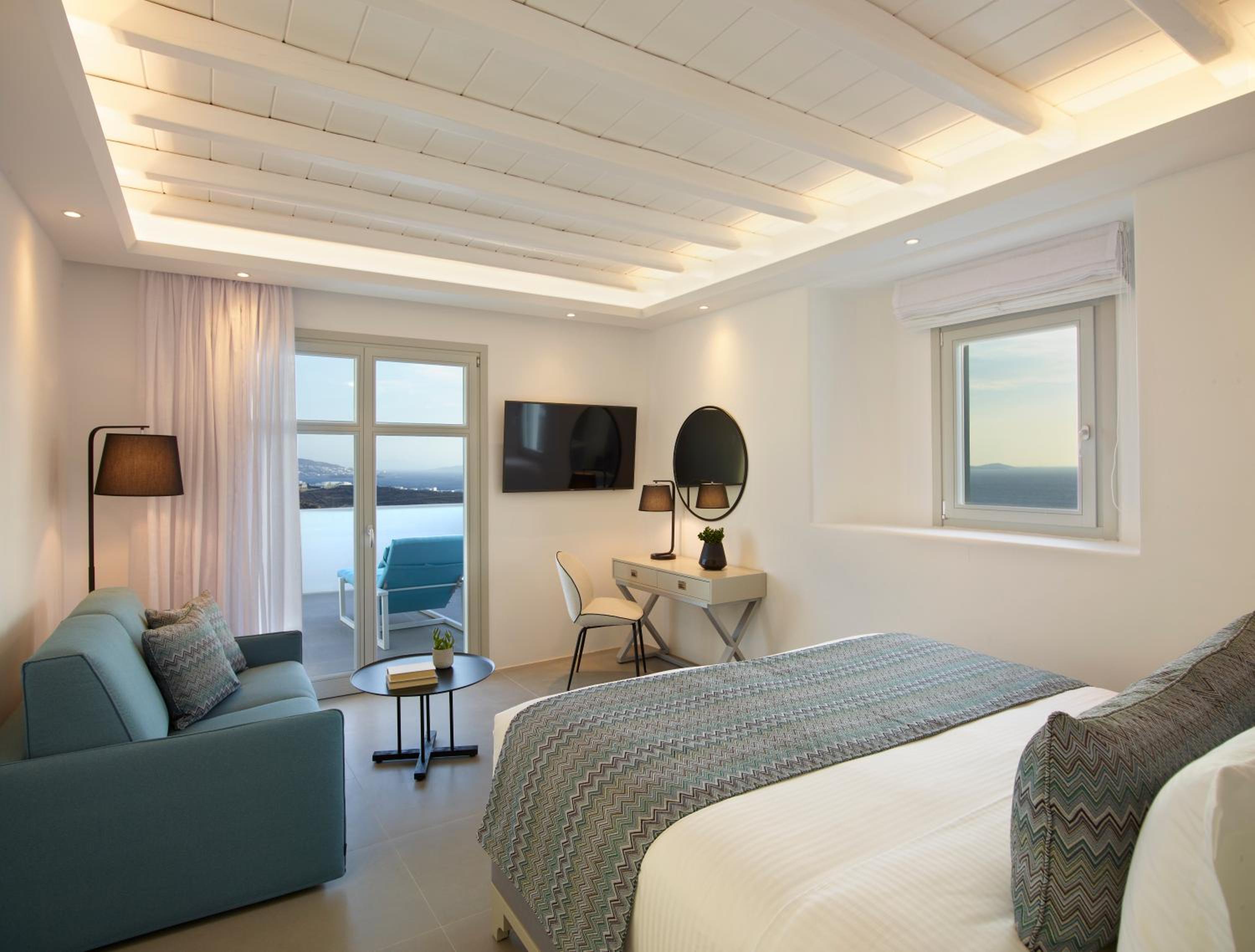Junior Suite with open air jacuzzi sea view - Photo 1