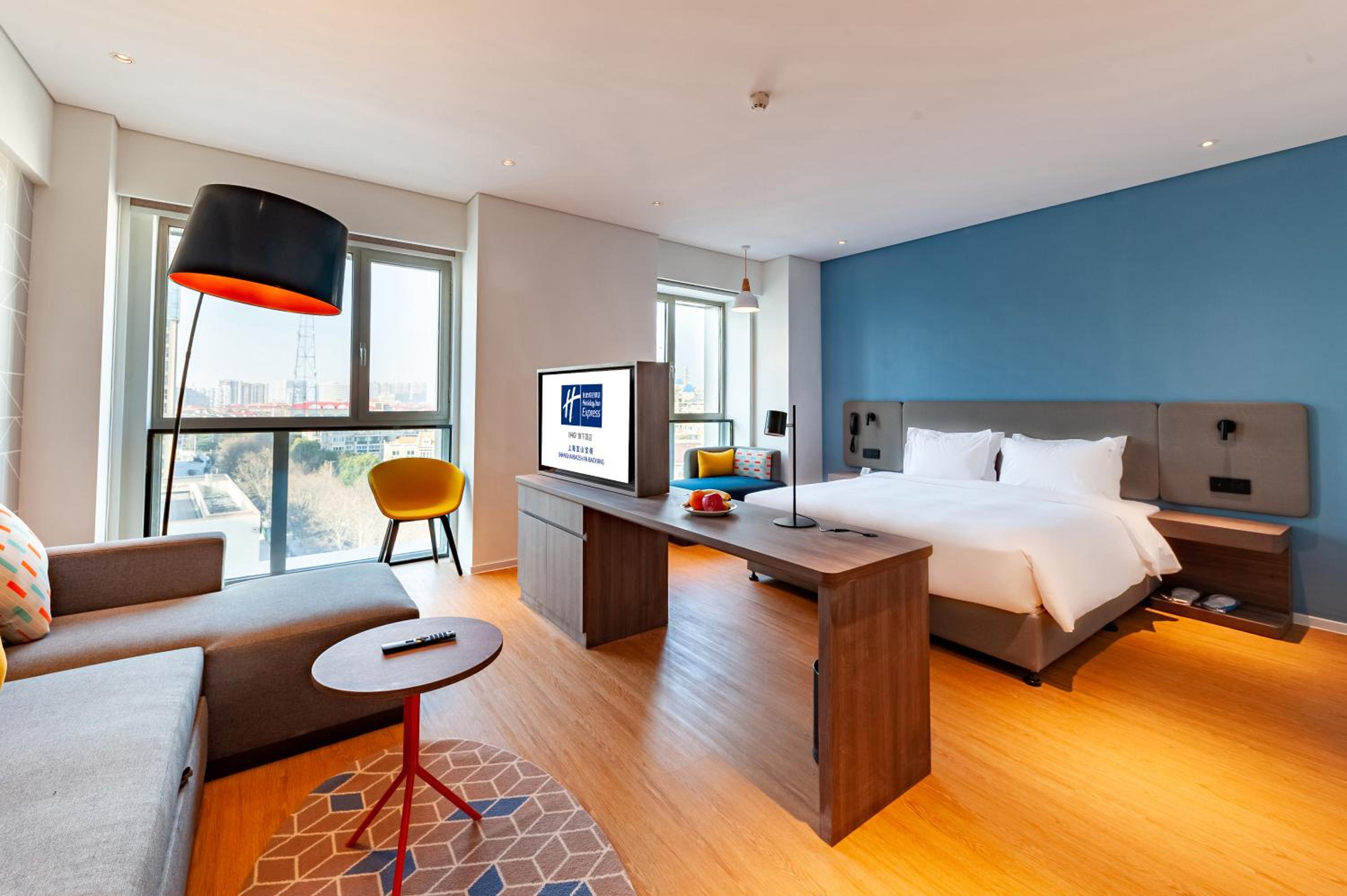 King Suite - Photo 1