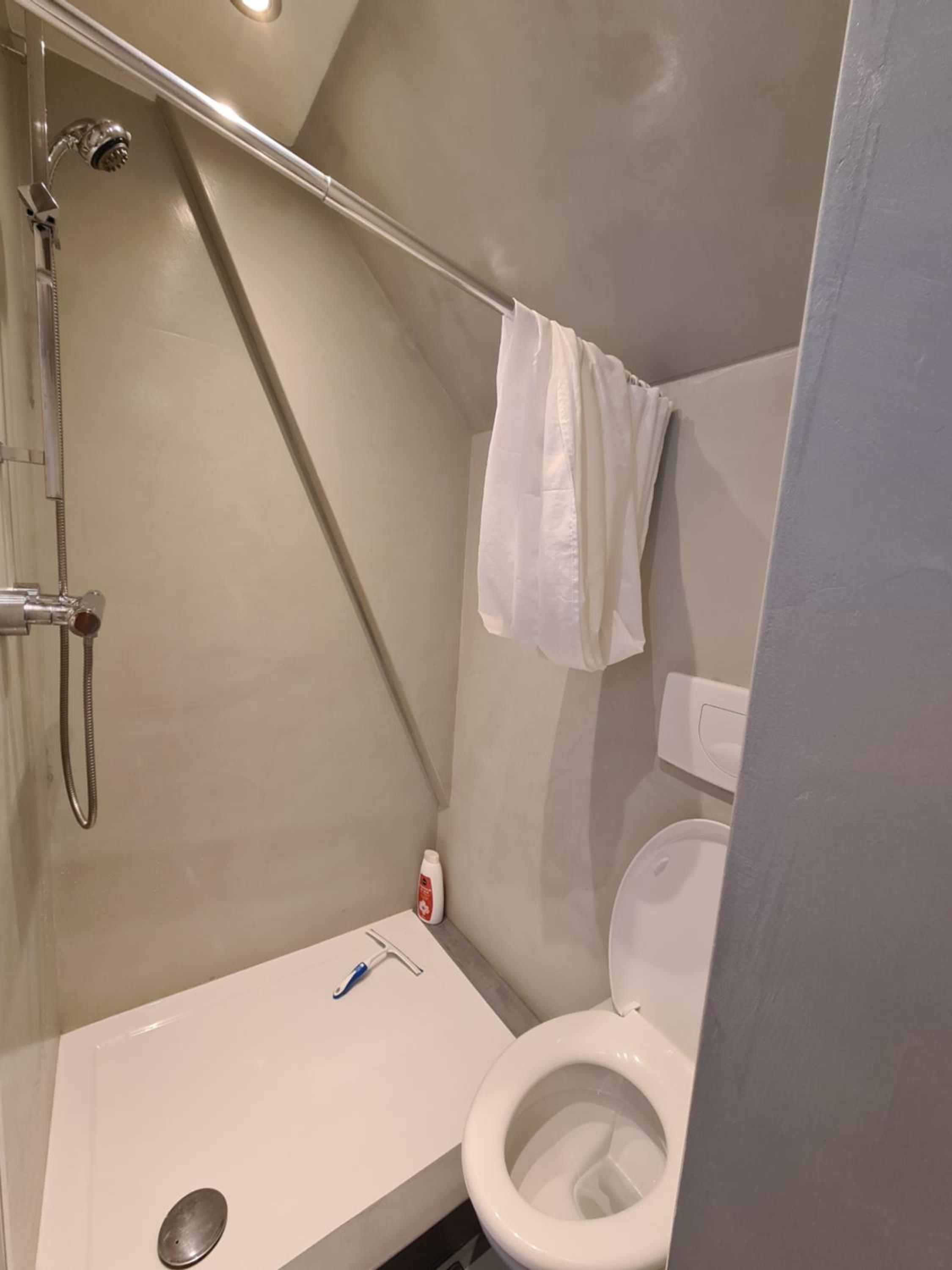 Triple Room - Photo 8