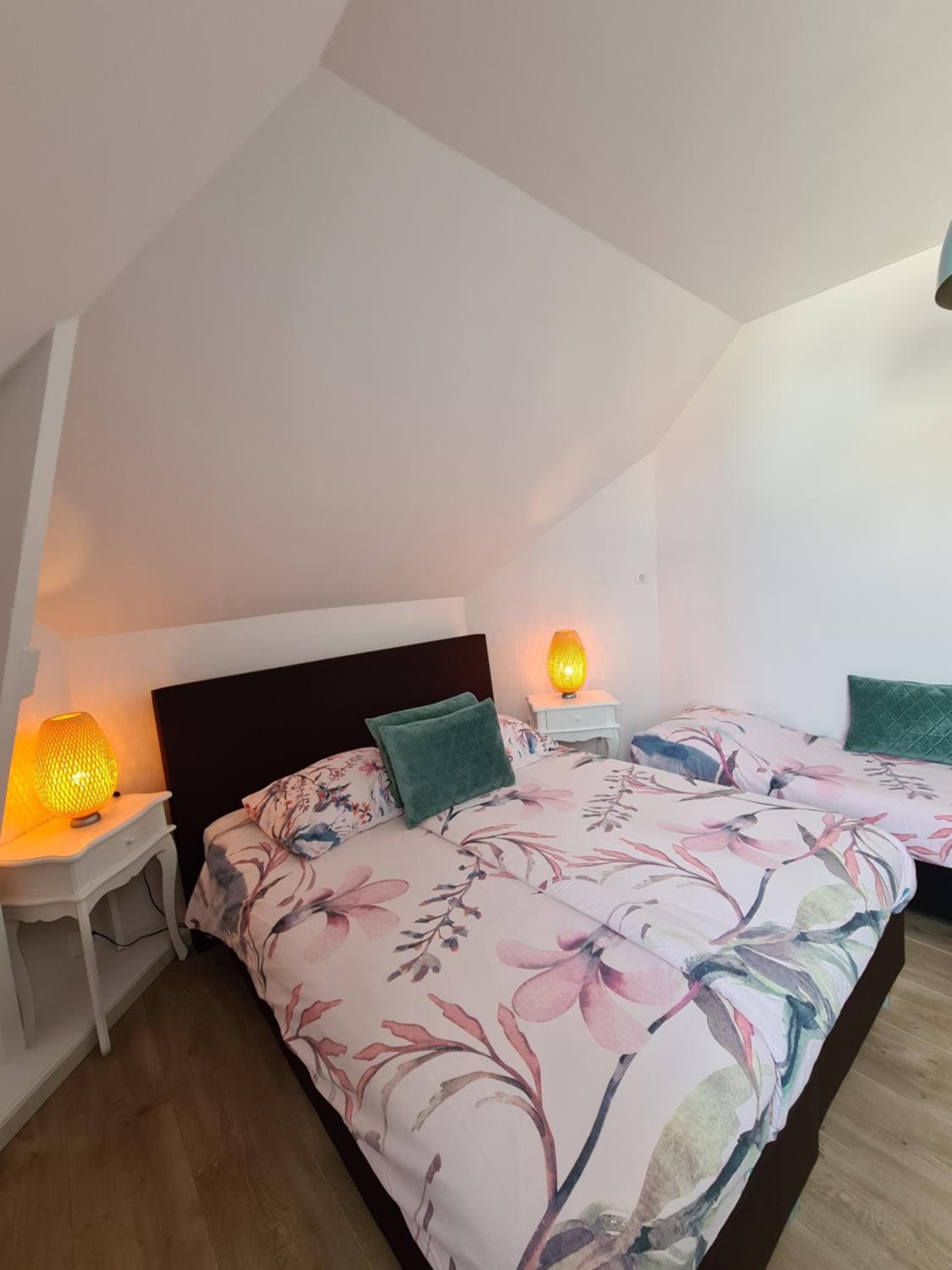 Triple Room - Photo 13