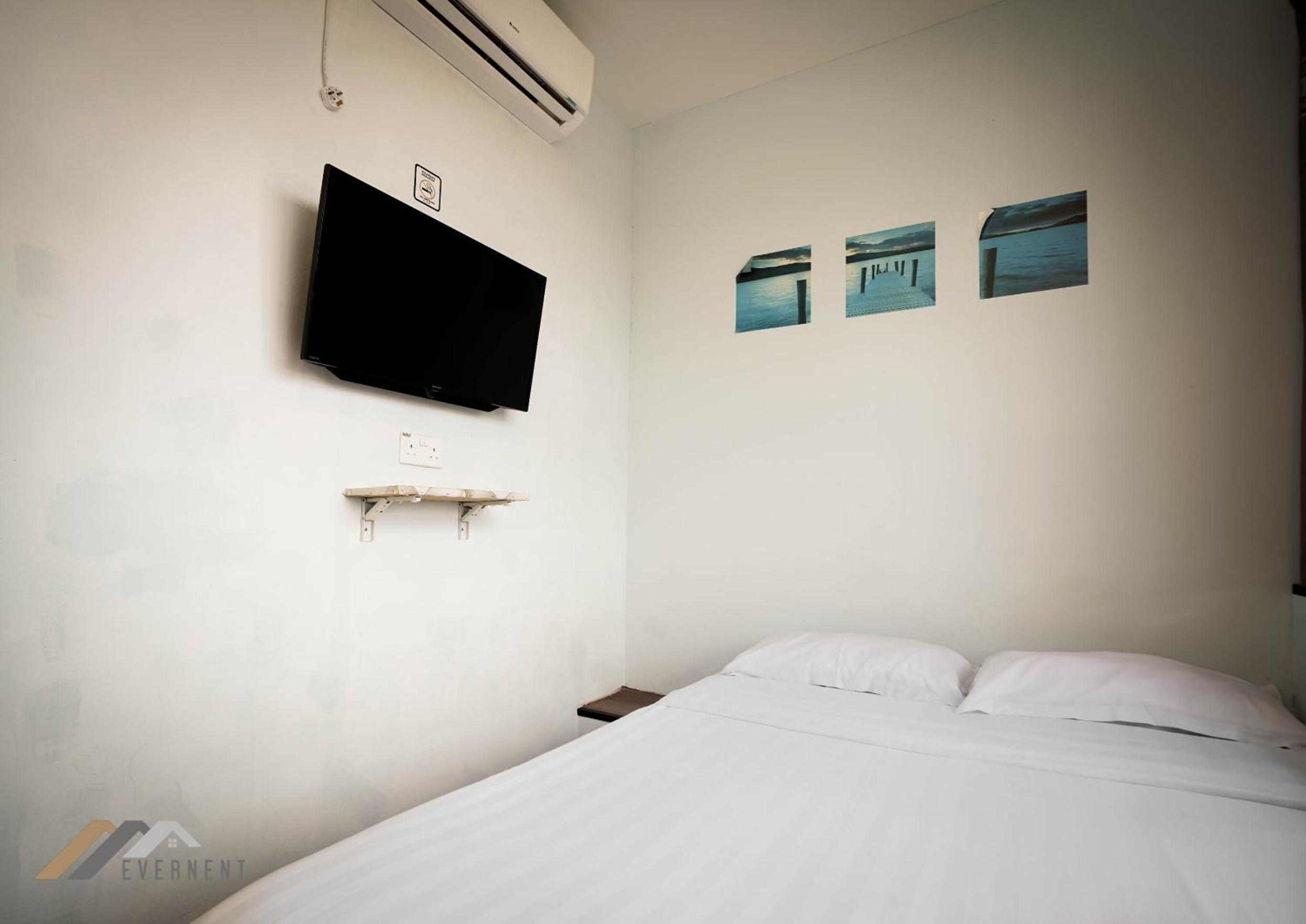 Deluxe Queen Room photo 2